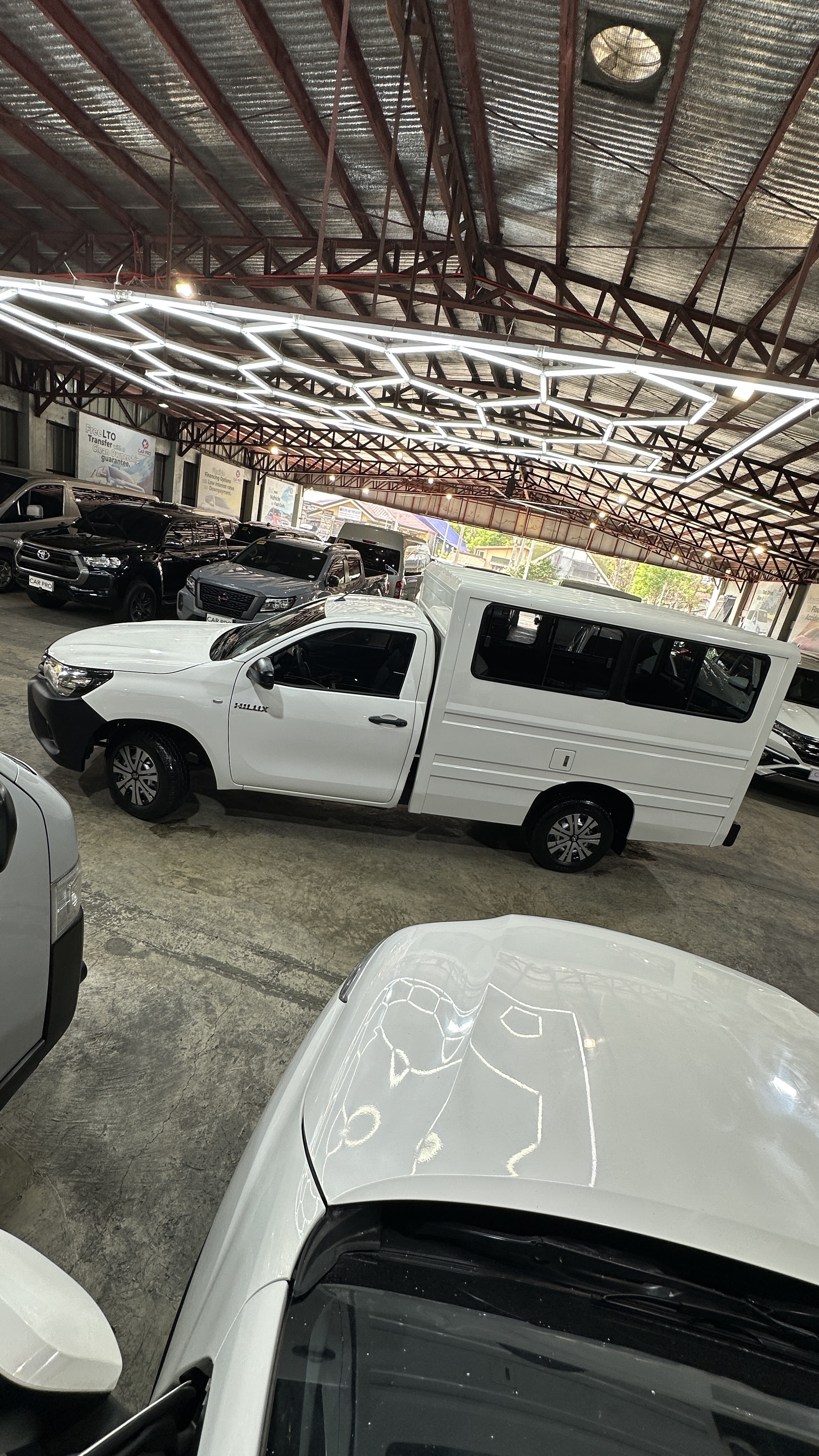 2022 Toyota Hilux 2.4 FX MT