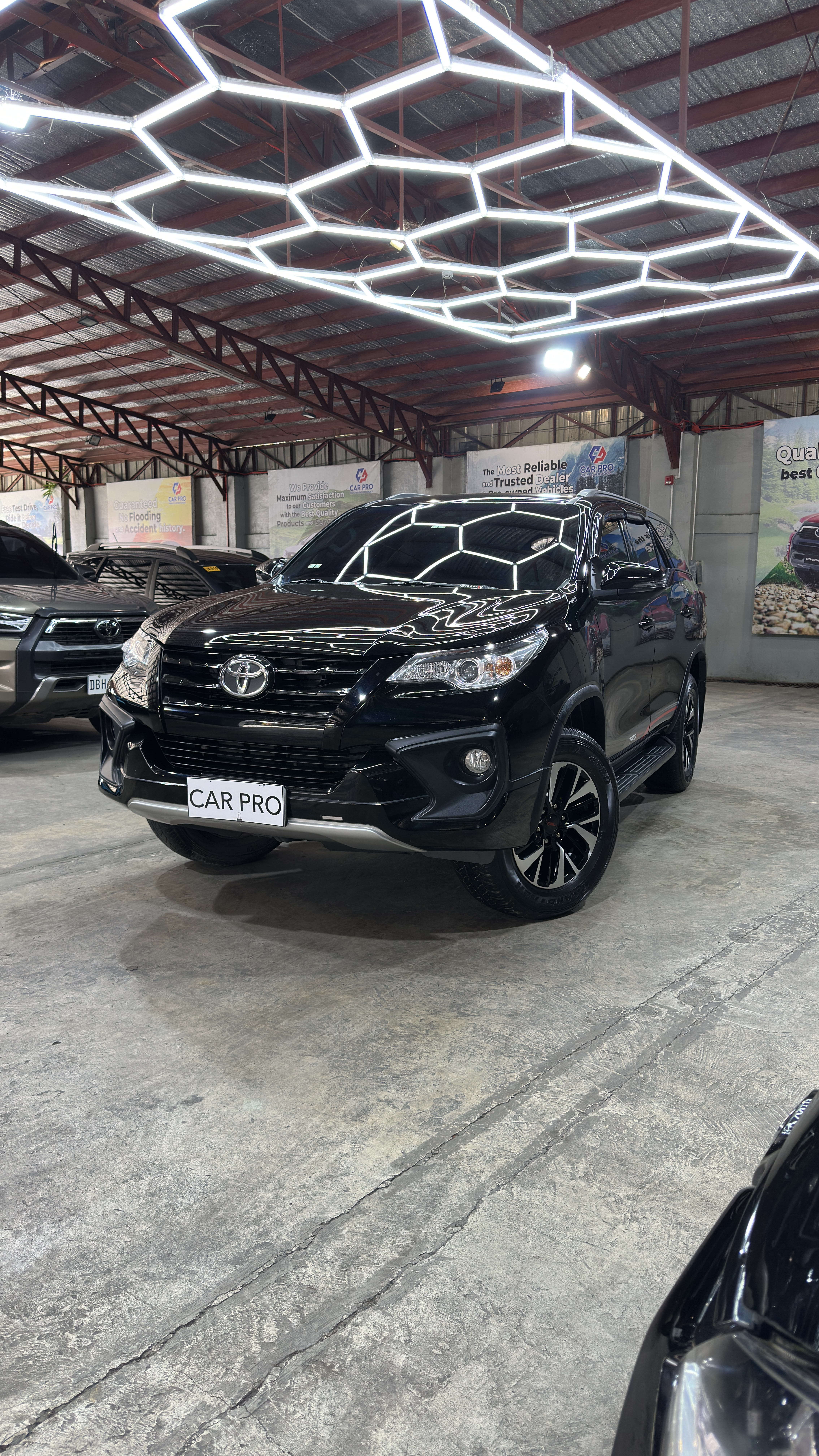 2019 Toyota Fortuner 2.4 TRD 4x2 AT