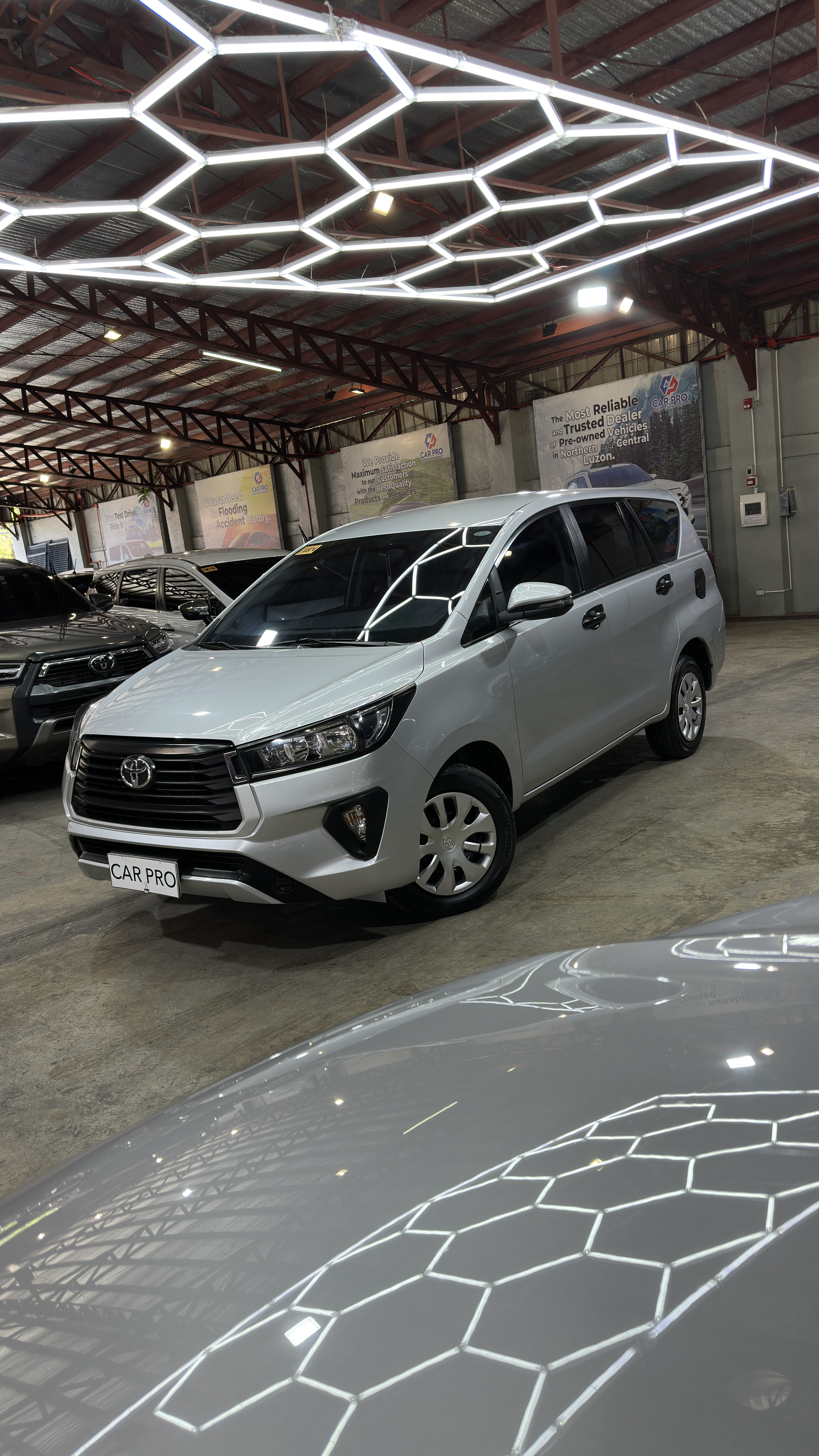 2023 Toyota Innova 2.8 J MT