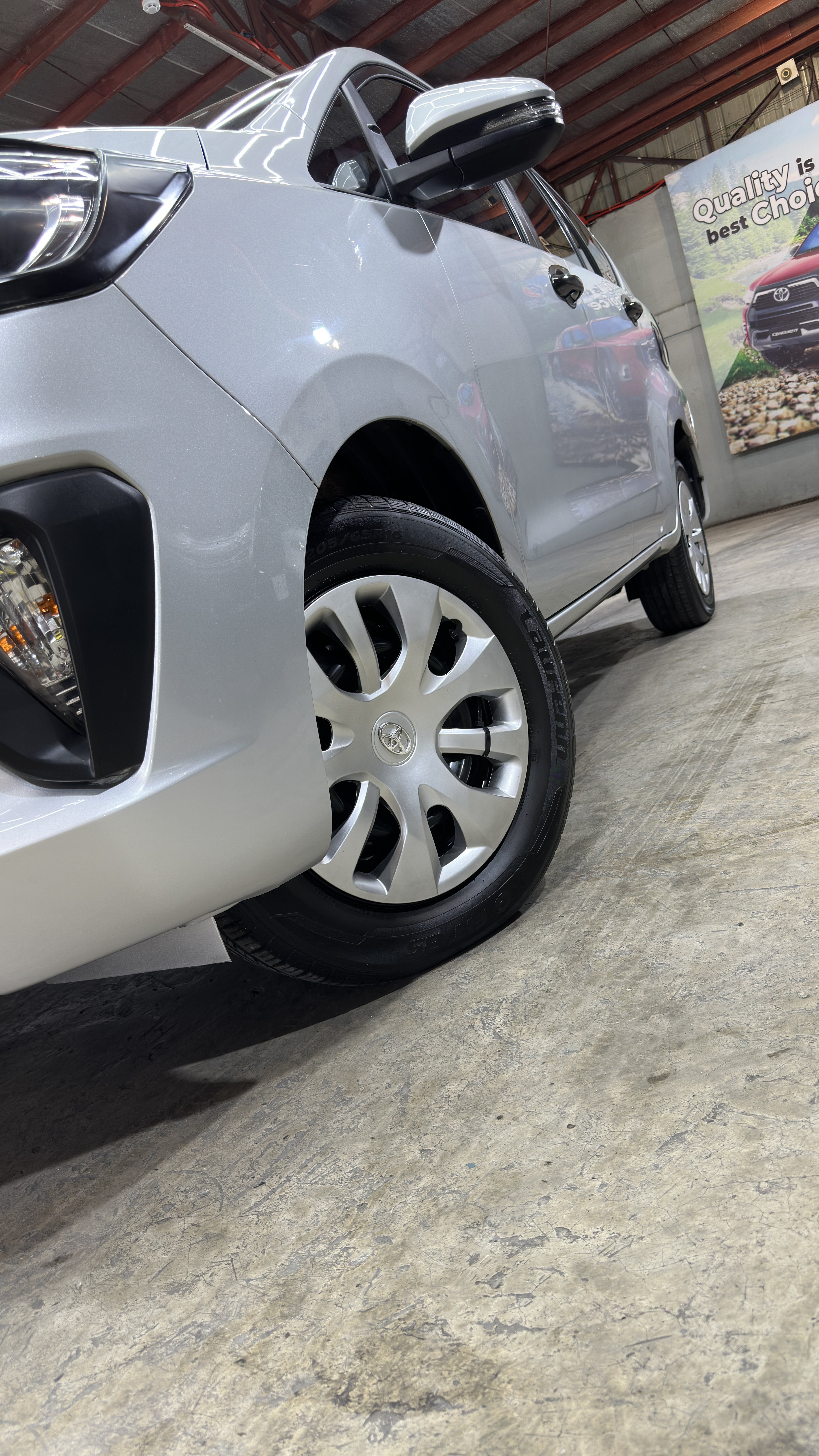2023 Toyota Innova 2.8 J MT