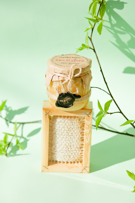 Pavasario žiedų medus