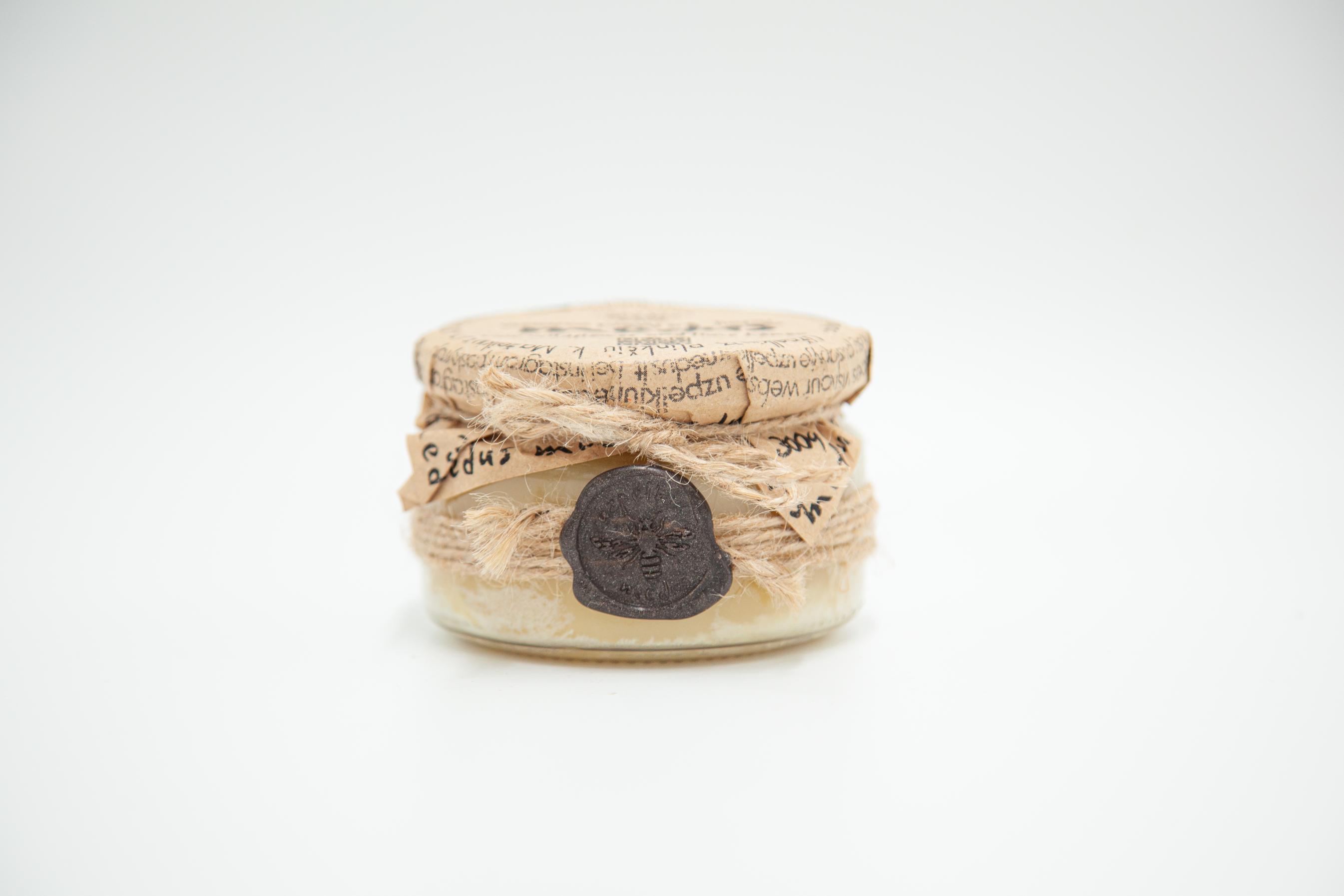 Liepų ir laukinių vasaros pievų medus