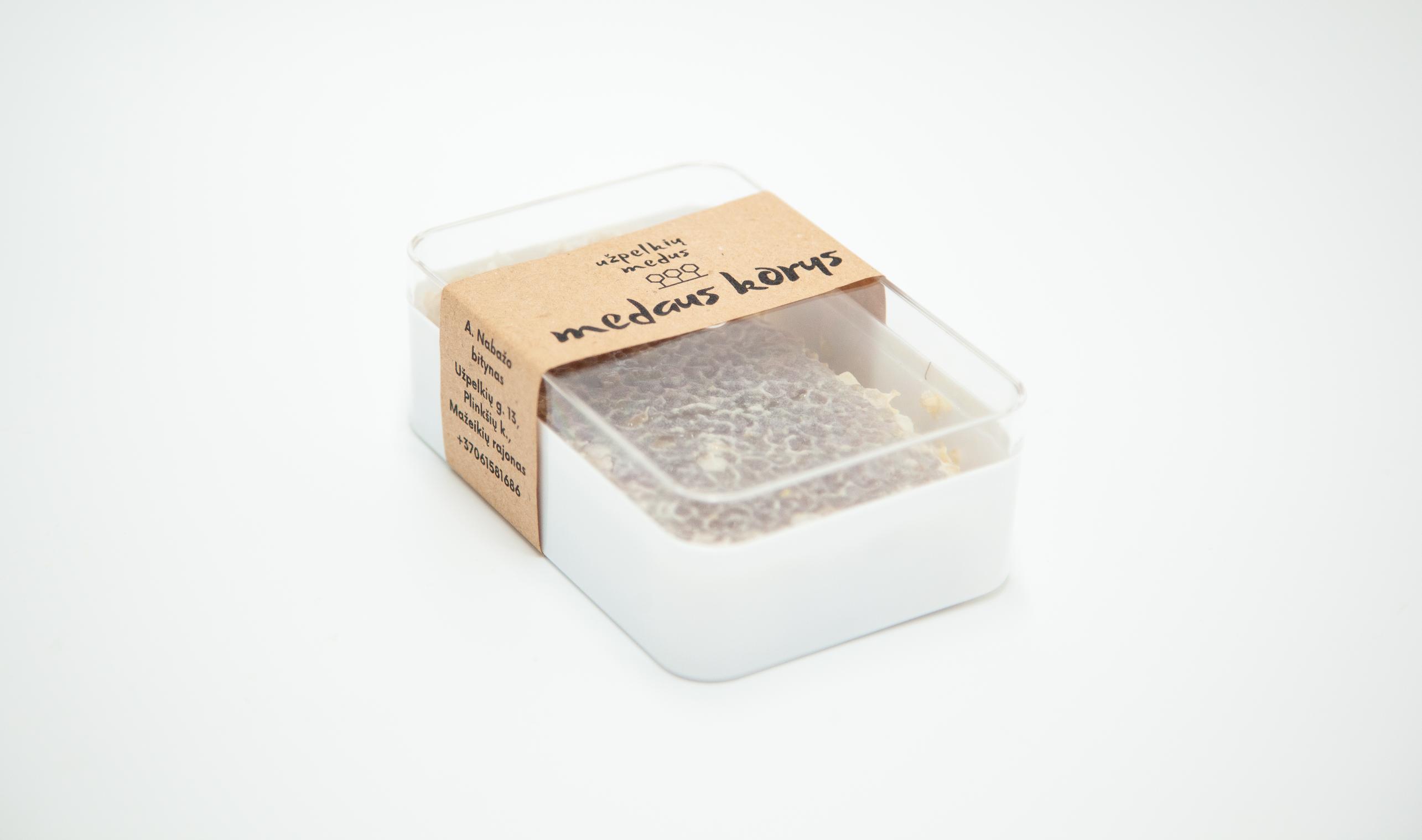 Medaus korys. Pjaustytas