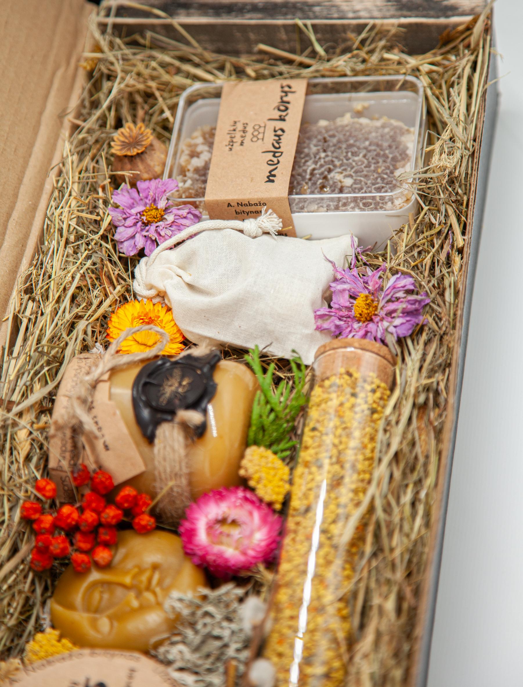 Verslo dovana „Darbštūs kaip bitės“