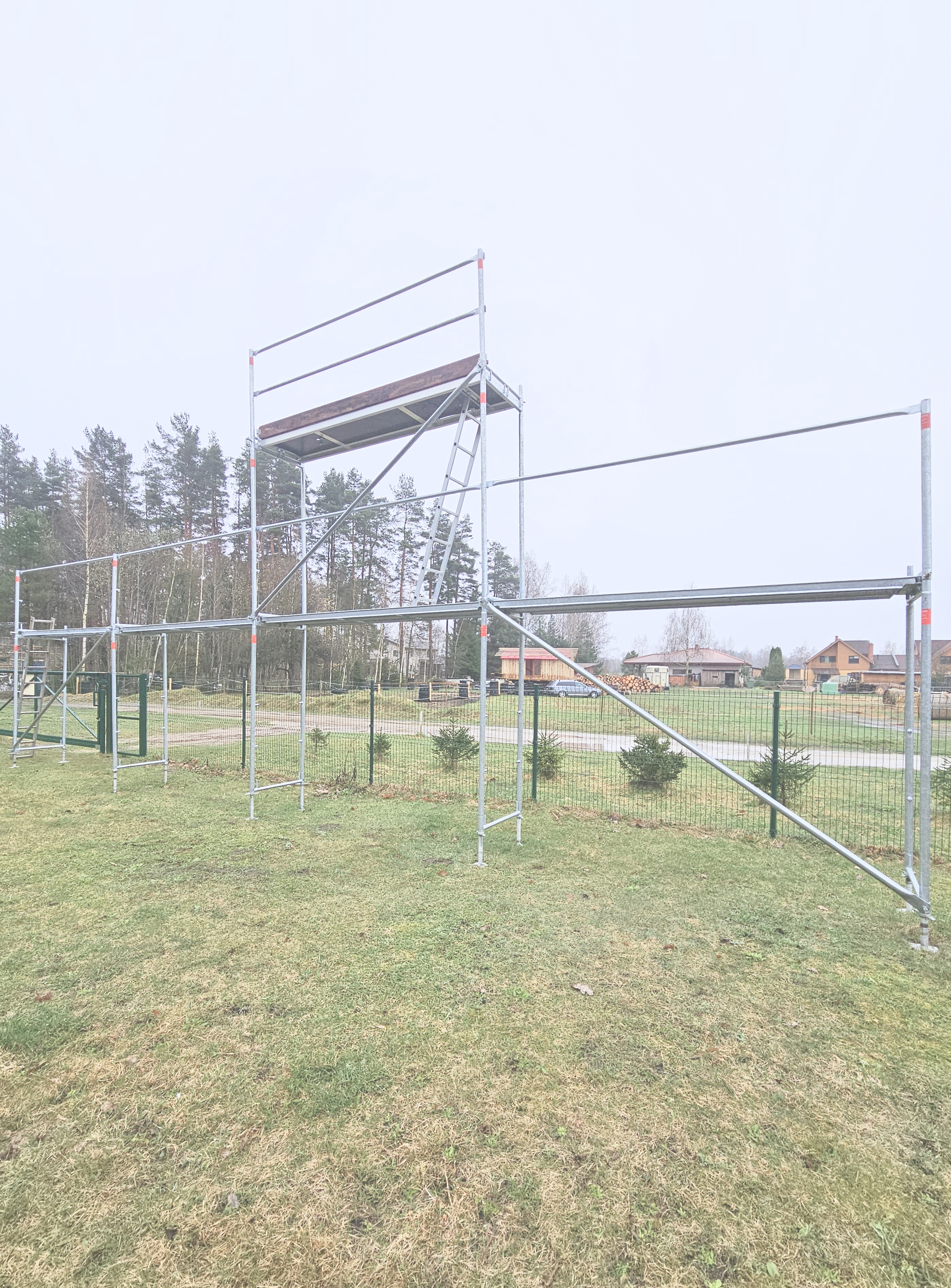 Tērauda sastatnes ar torni 12x4,8m
