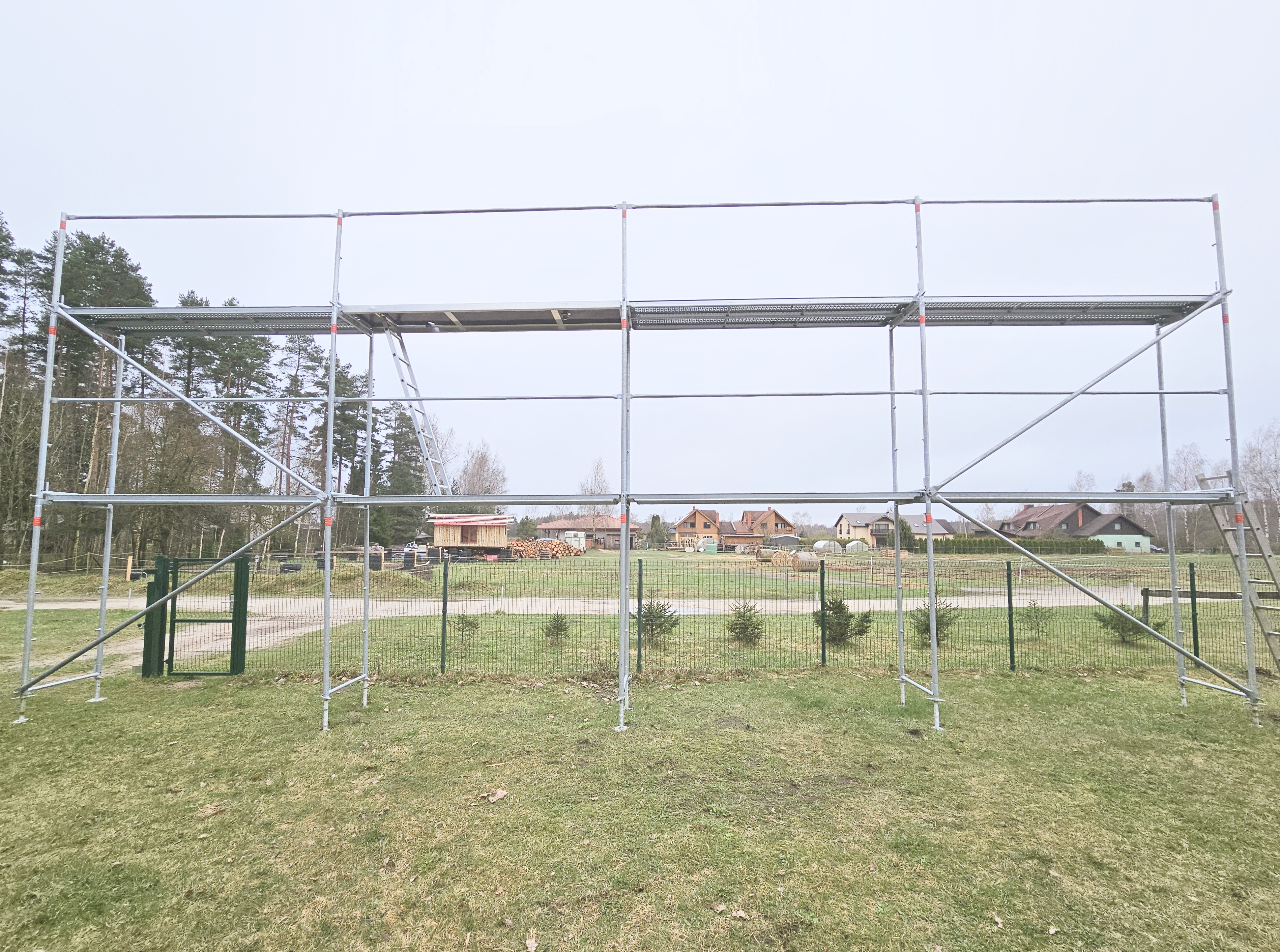 Tērauda sastatnes 12x4,8m