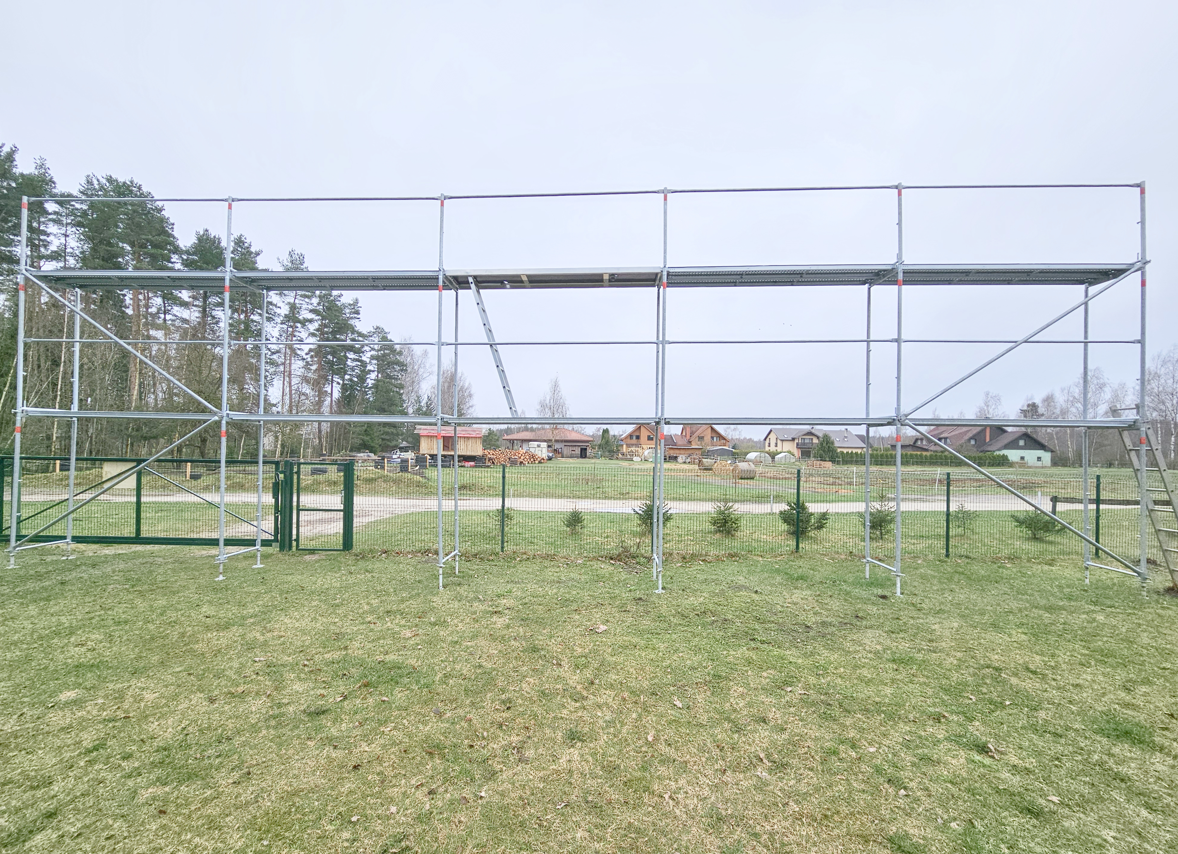Tērauda sastatnes 15x4,8m