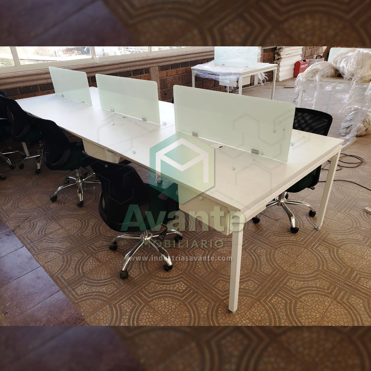 Ergonómica Estación de Trabajo para 4 Posiciones Mod. DL-WH 003