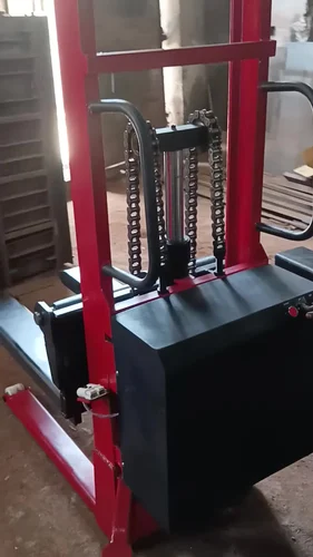 Adjustable Fork Hydraulic Pallet Stacker