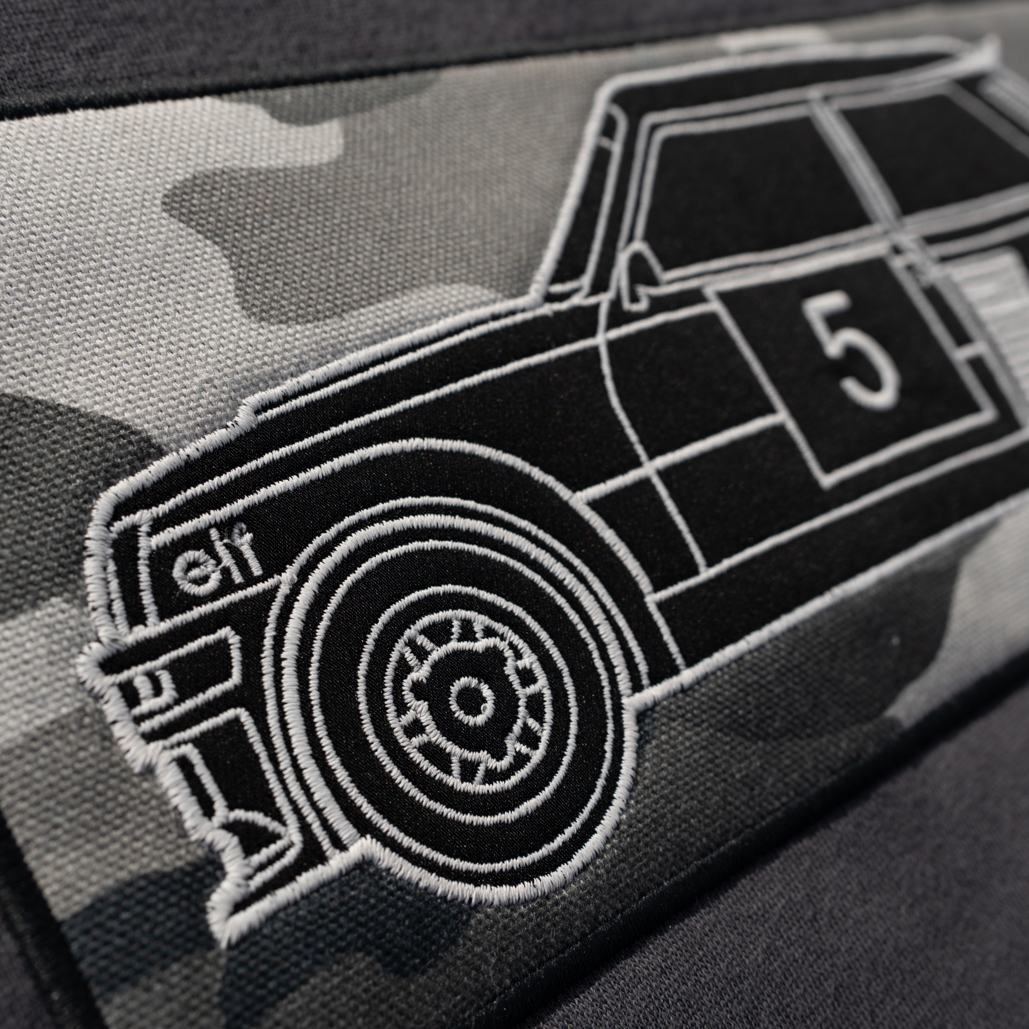 Renault 5 turbo (gris-camuflaje)