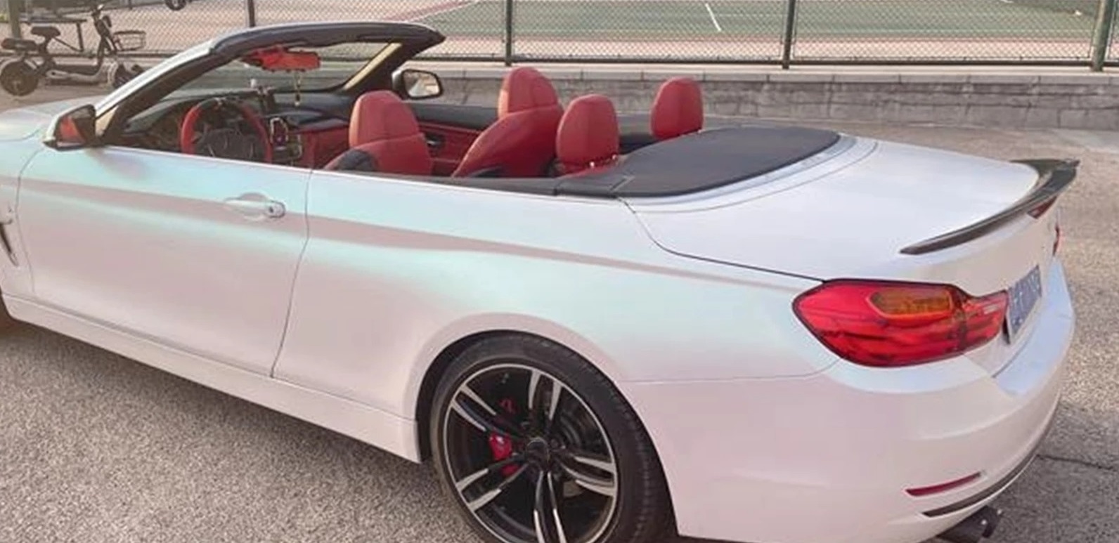 BMW F33 bagazines spoileris M4