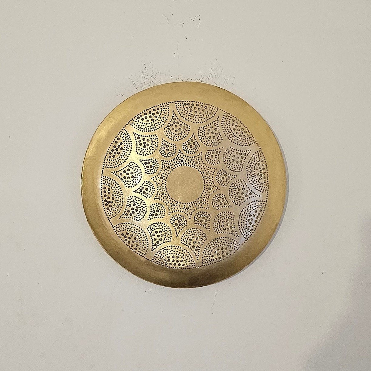 Round brass wall lamp 