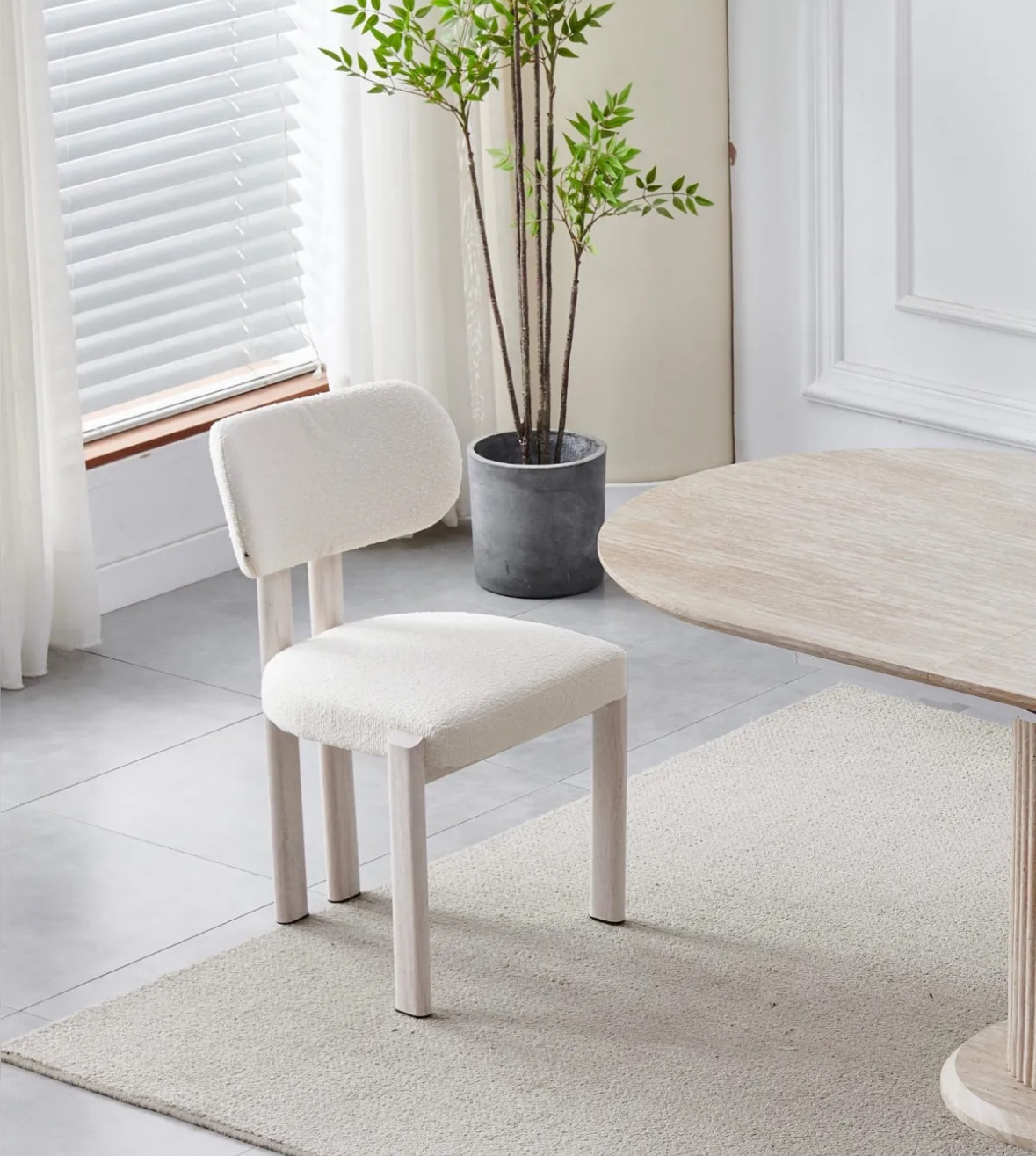 Chaise Hera