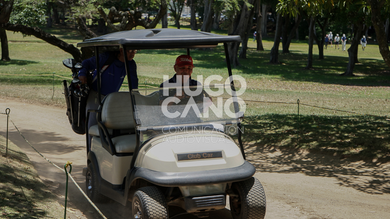 Golf 854