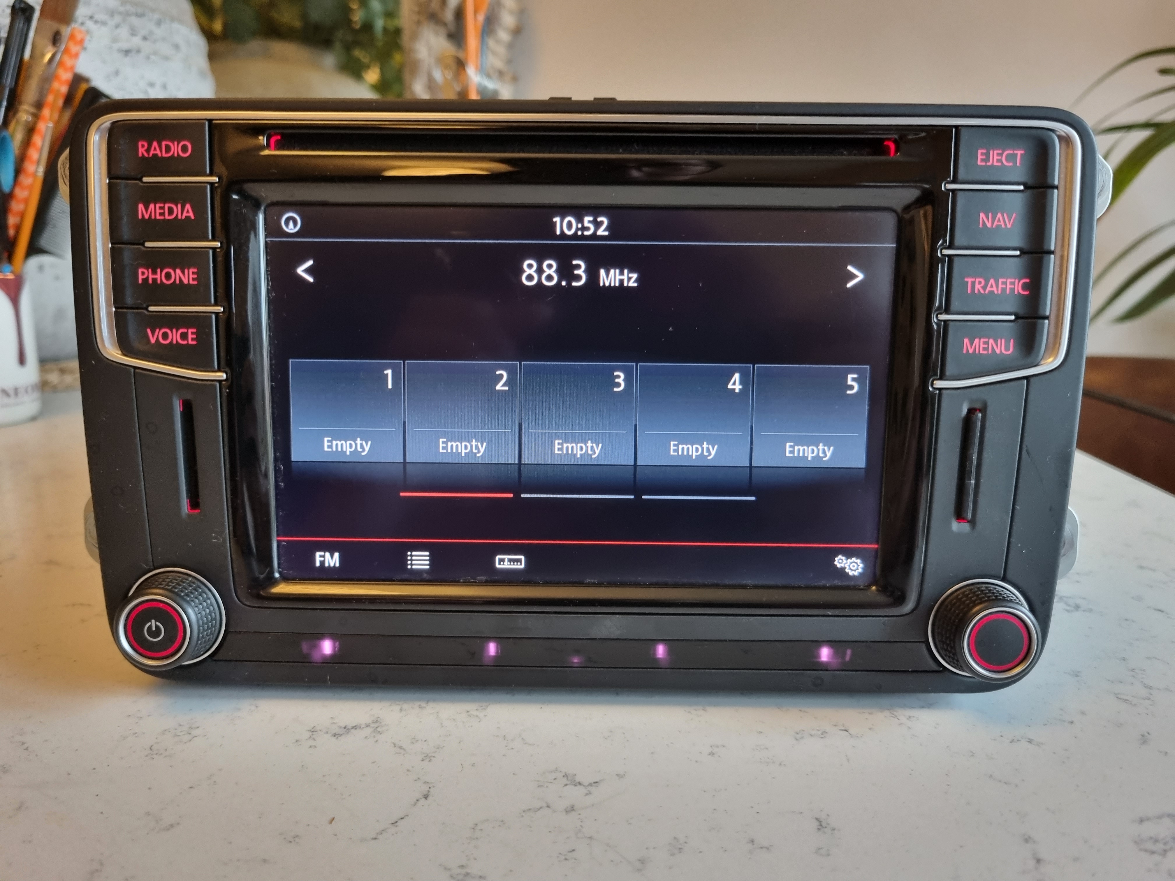 VW Discover Media DAB - Retrofit Kit
