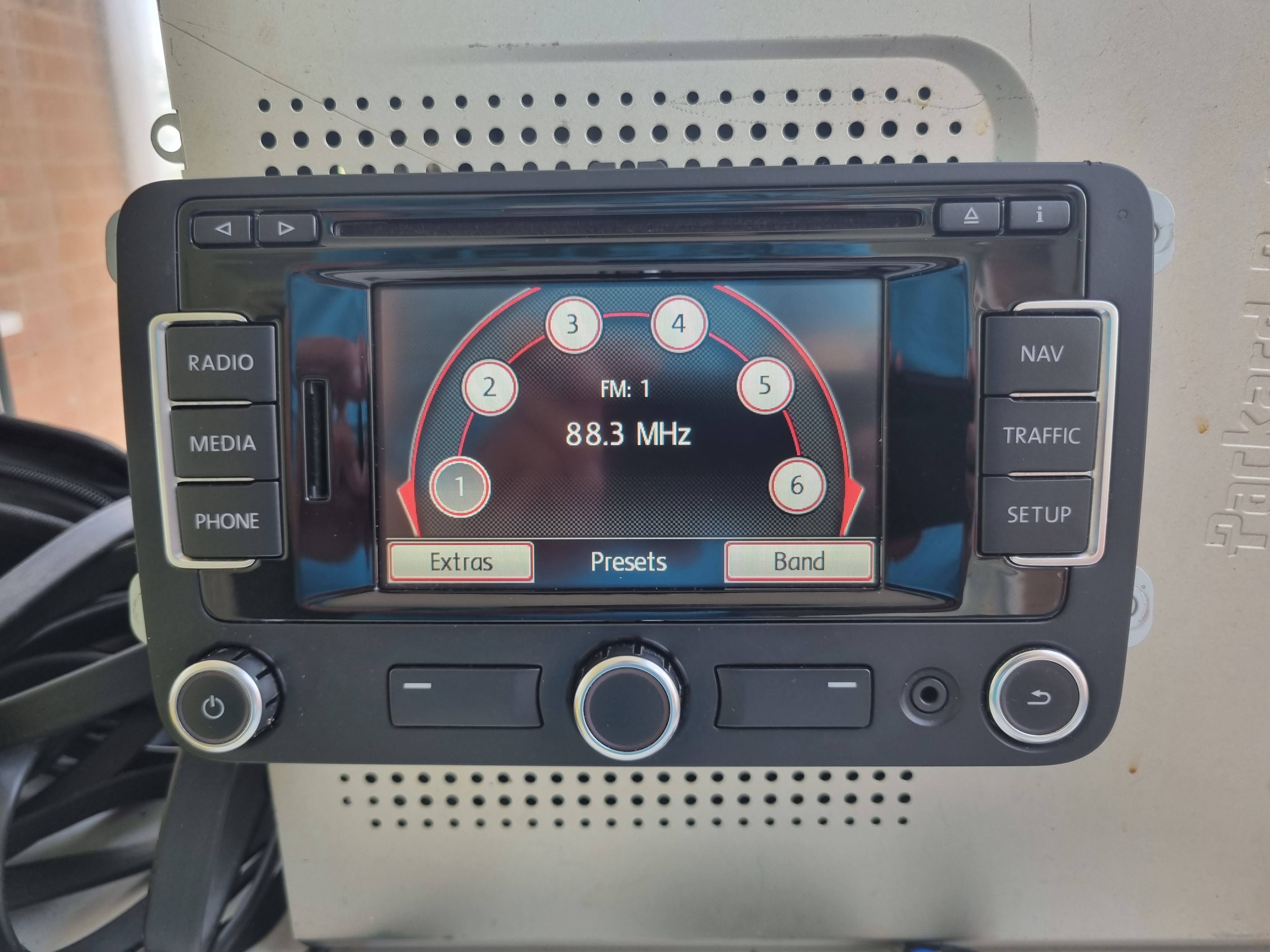 VW RNS 315 DAB+ Bluetooth Sat Nav Retrofit Kit