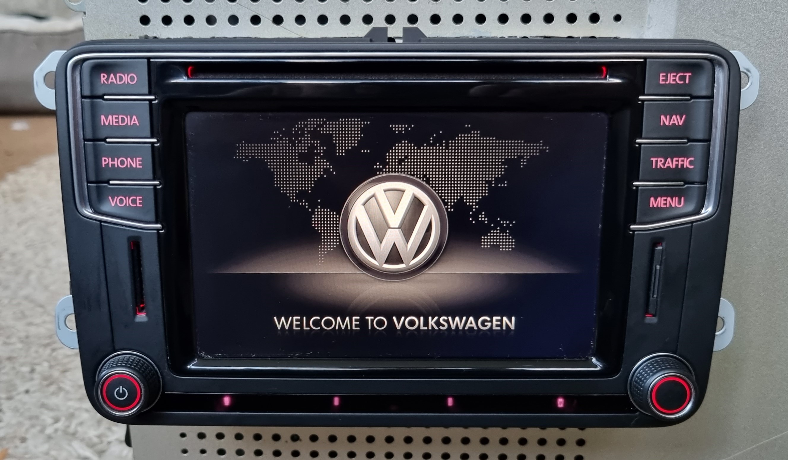 VW Discover Media MIB2 - 5C0035680E