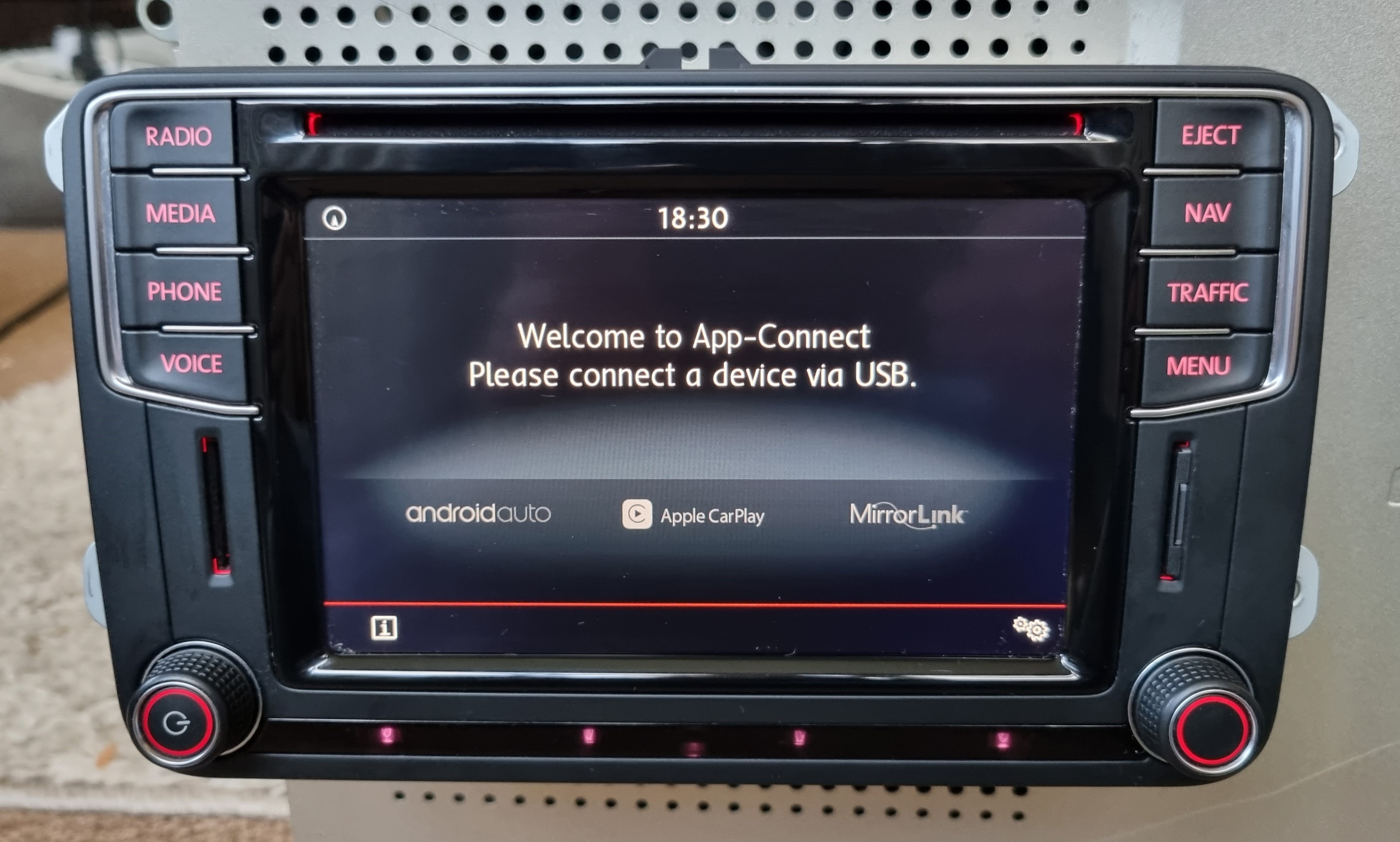 VW Discover Media MIB2 - 5C0035680E