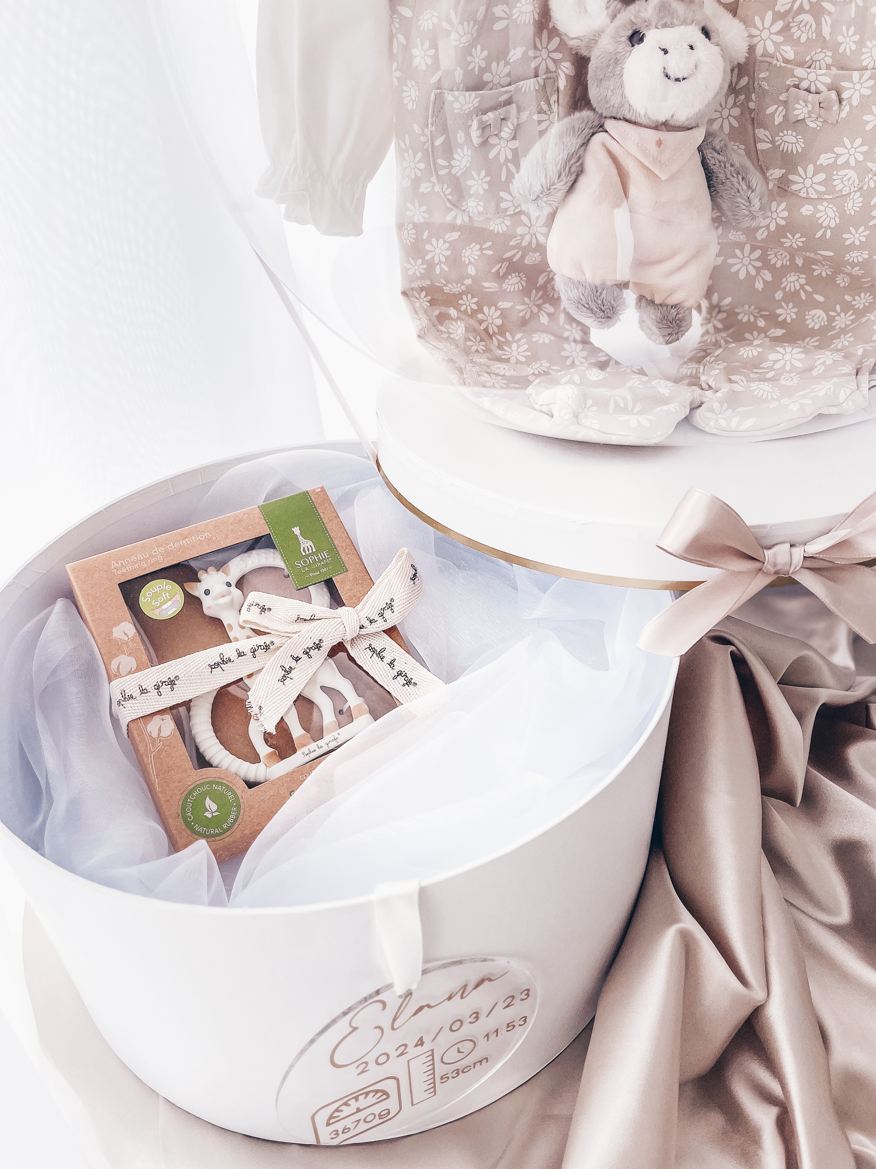 Dovana " Komplektukas žemiškos spalvos su barškučiu"