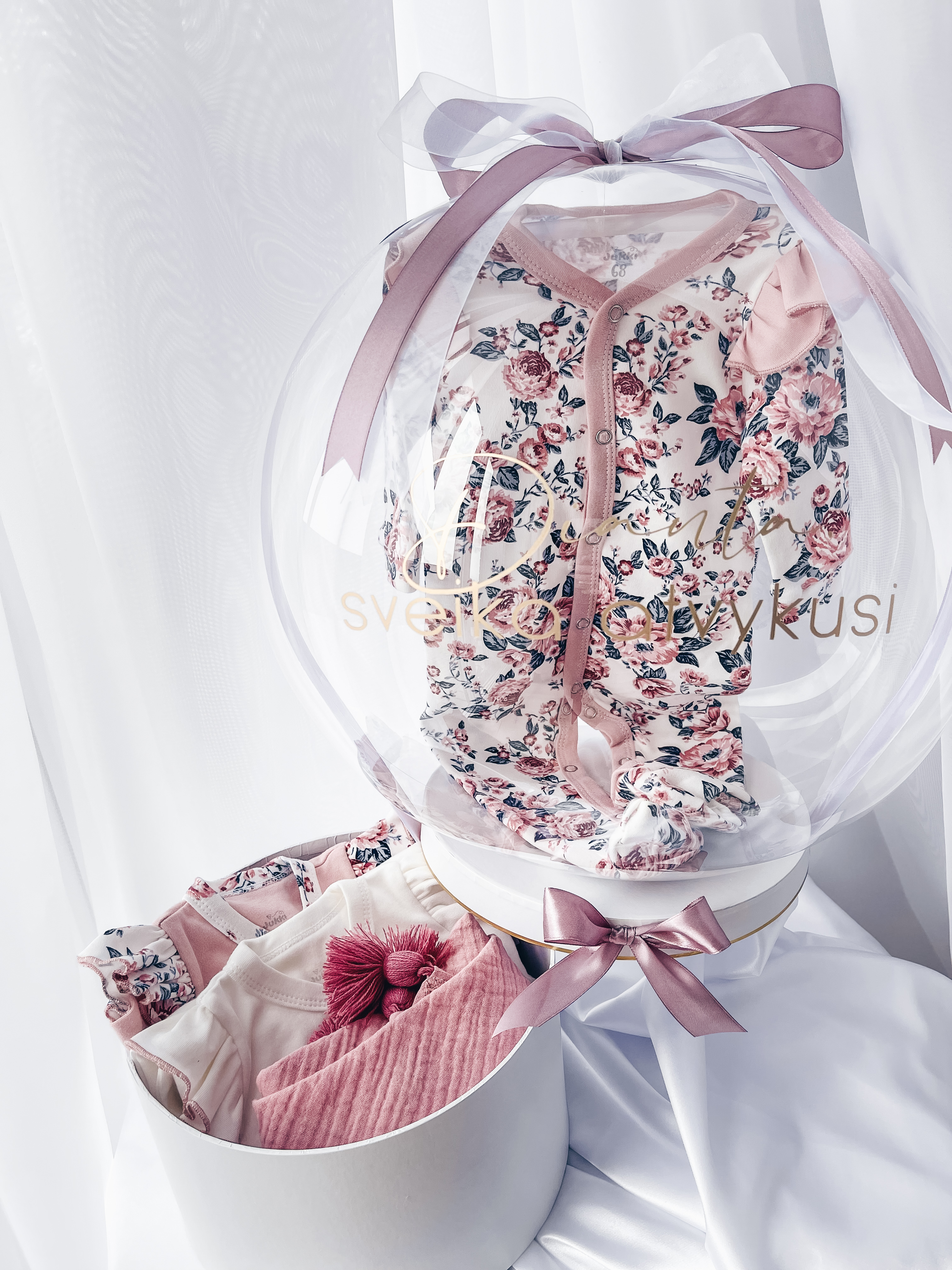 Dovana "Komplektukas spalvotos gėlytės"