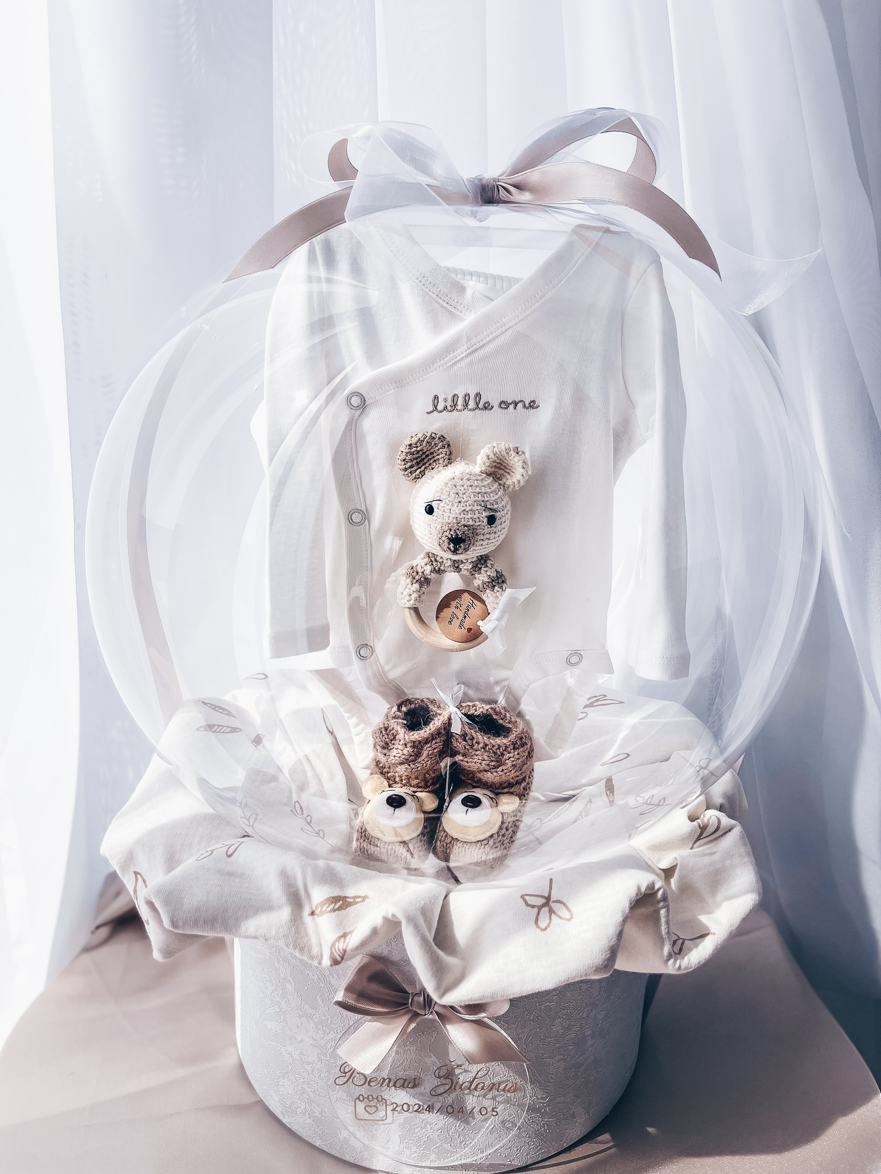 Dovana "Universalus komplektukas su tapukais"