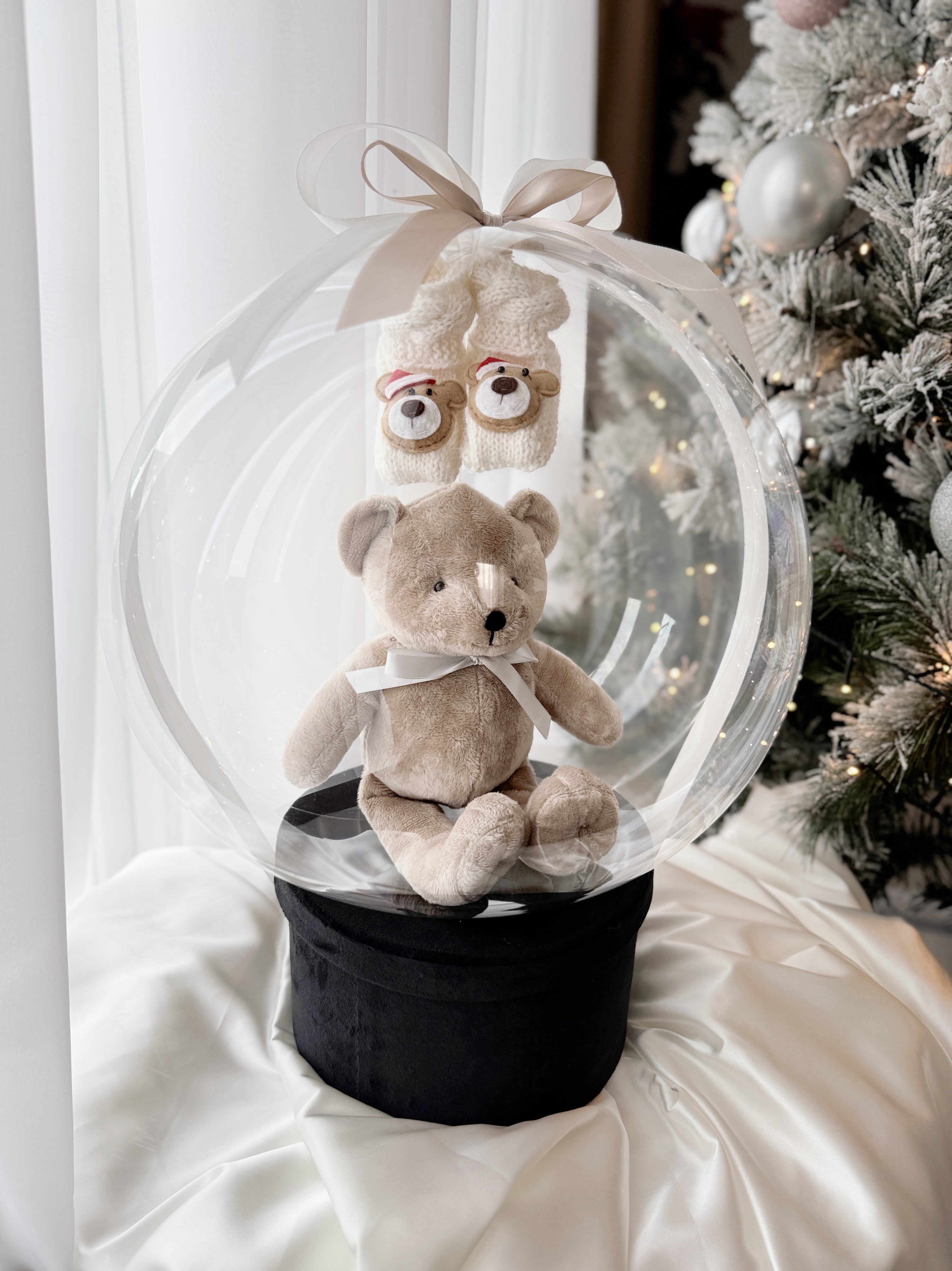 Dovana "Naujagimio Kalėdos su tapukais juodoje dėžutėje"