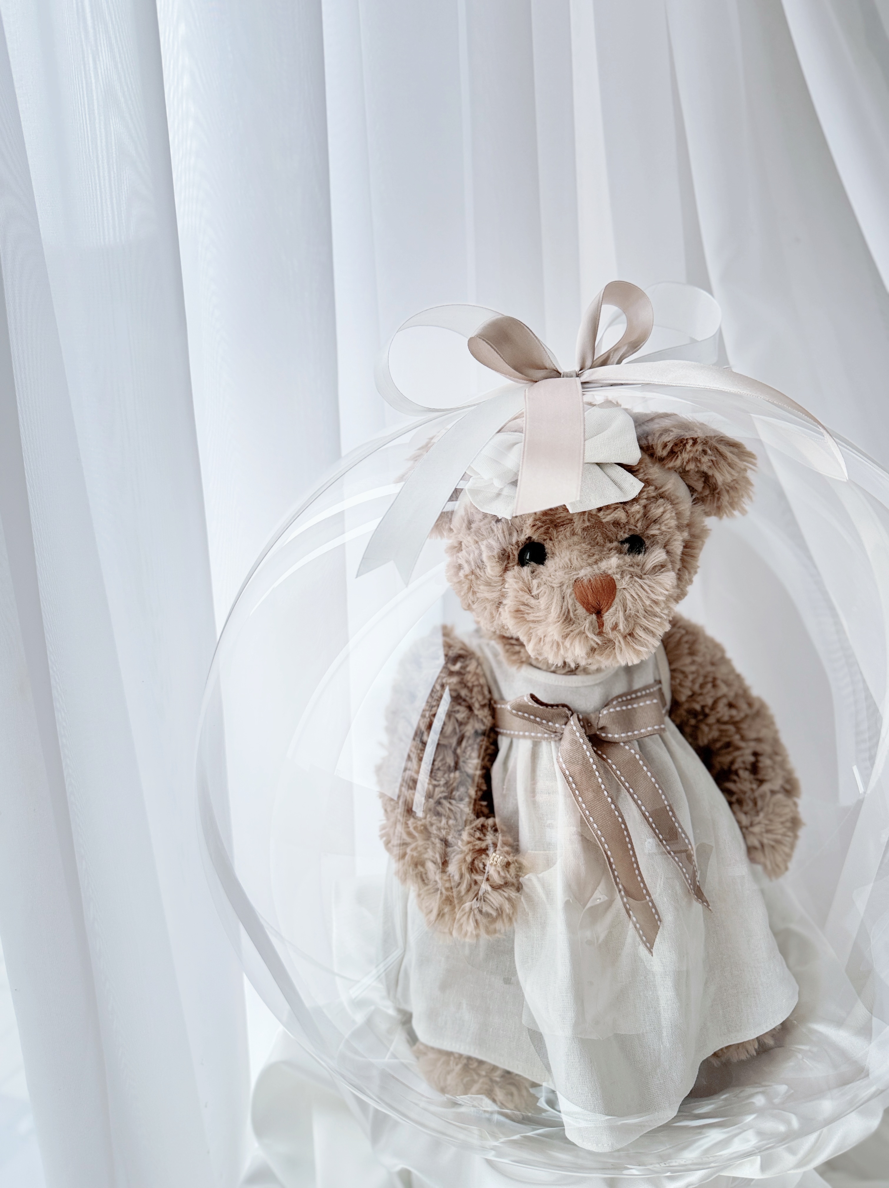 Dovana "Bukowski su suknele"