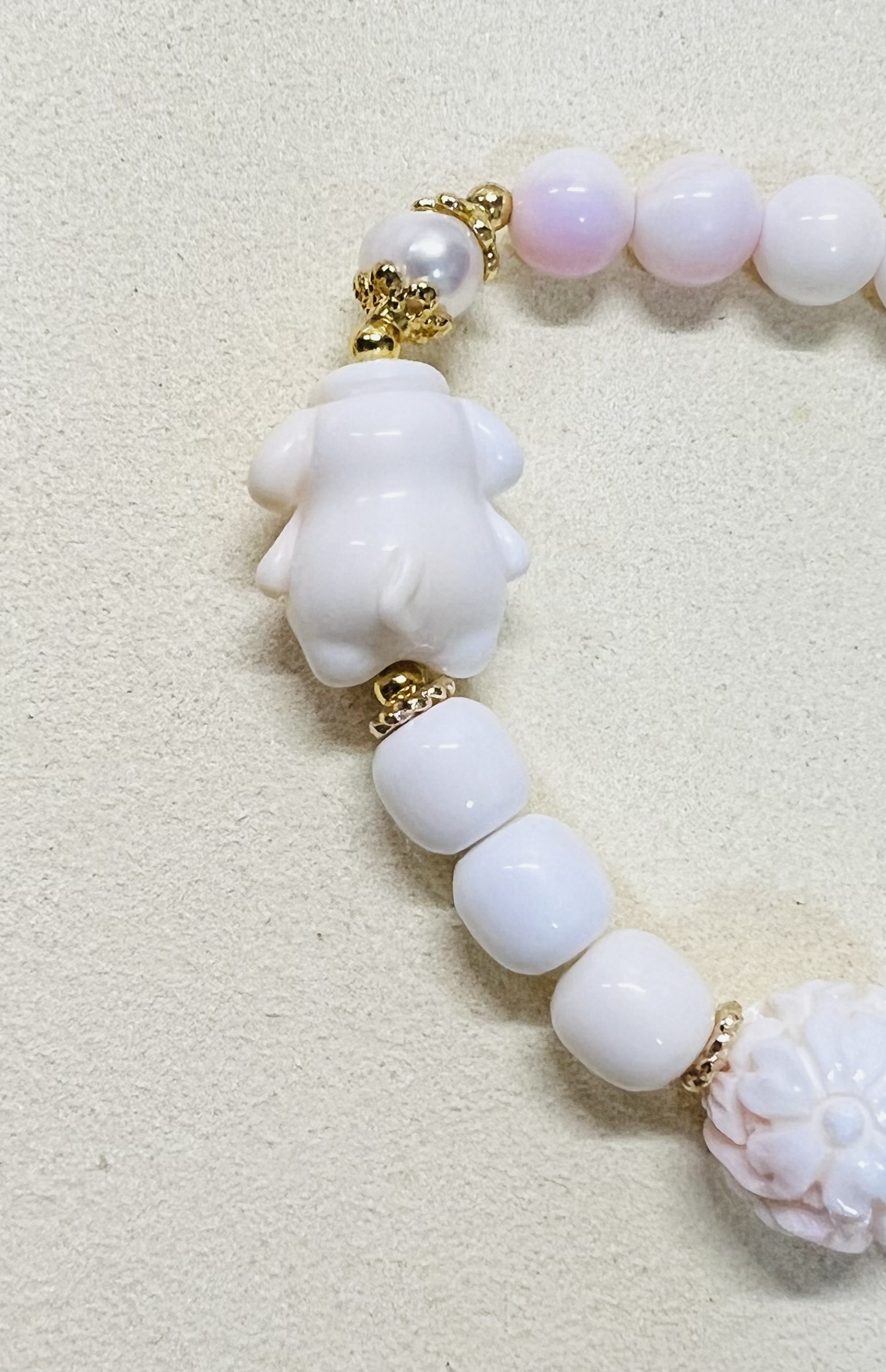Pompompurin and Flower Carving Ball