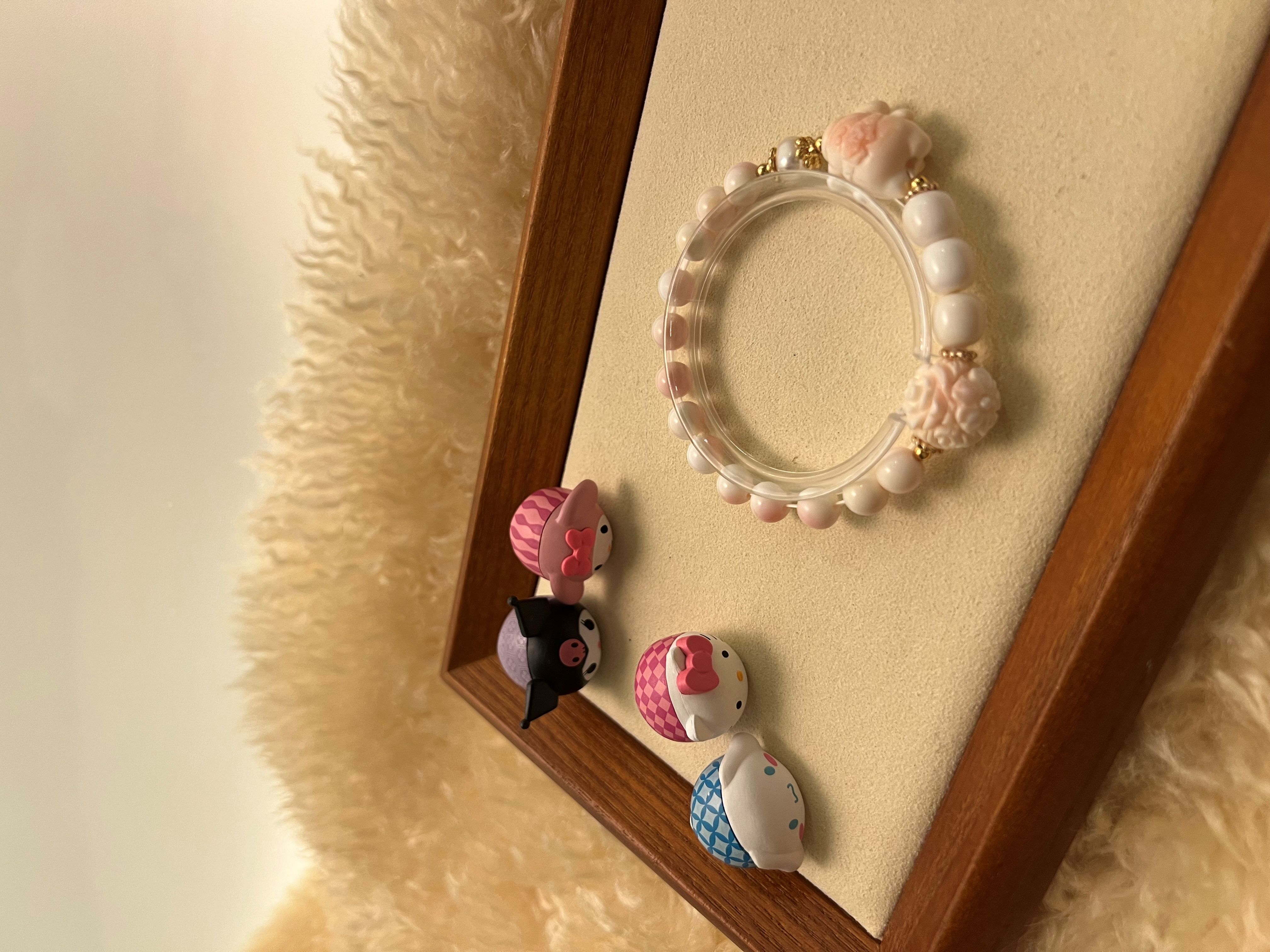 Pompompurin and Flower Carving Ball
