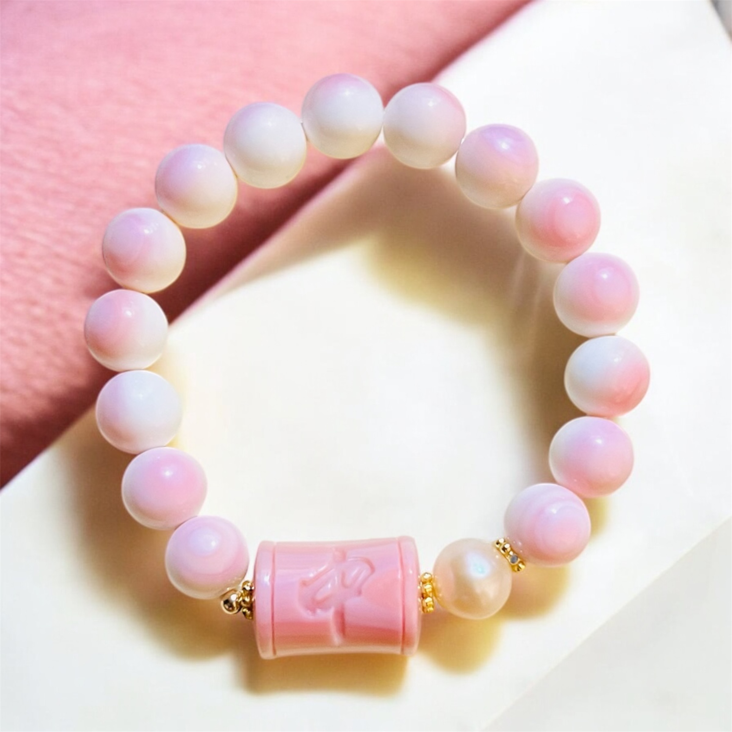 Queen Conch Bracelet "中"