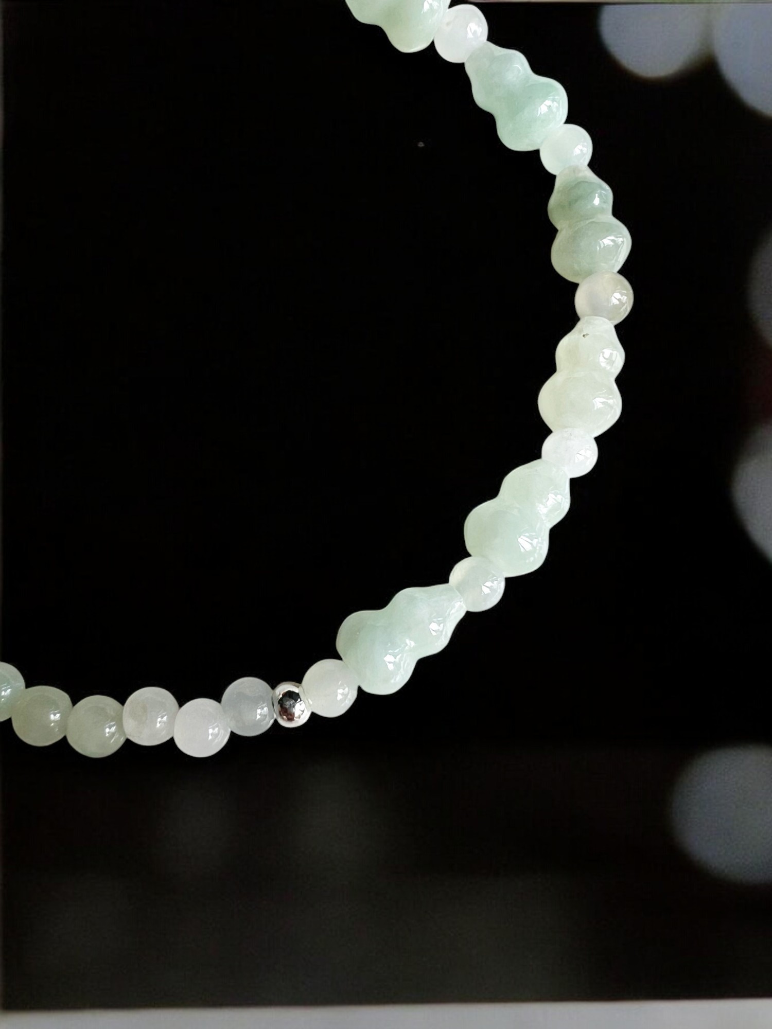 Love + Jade, Fu Hu