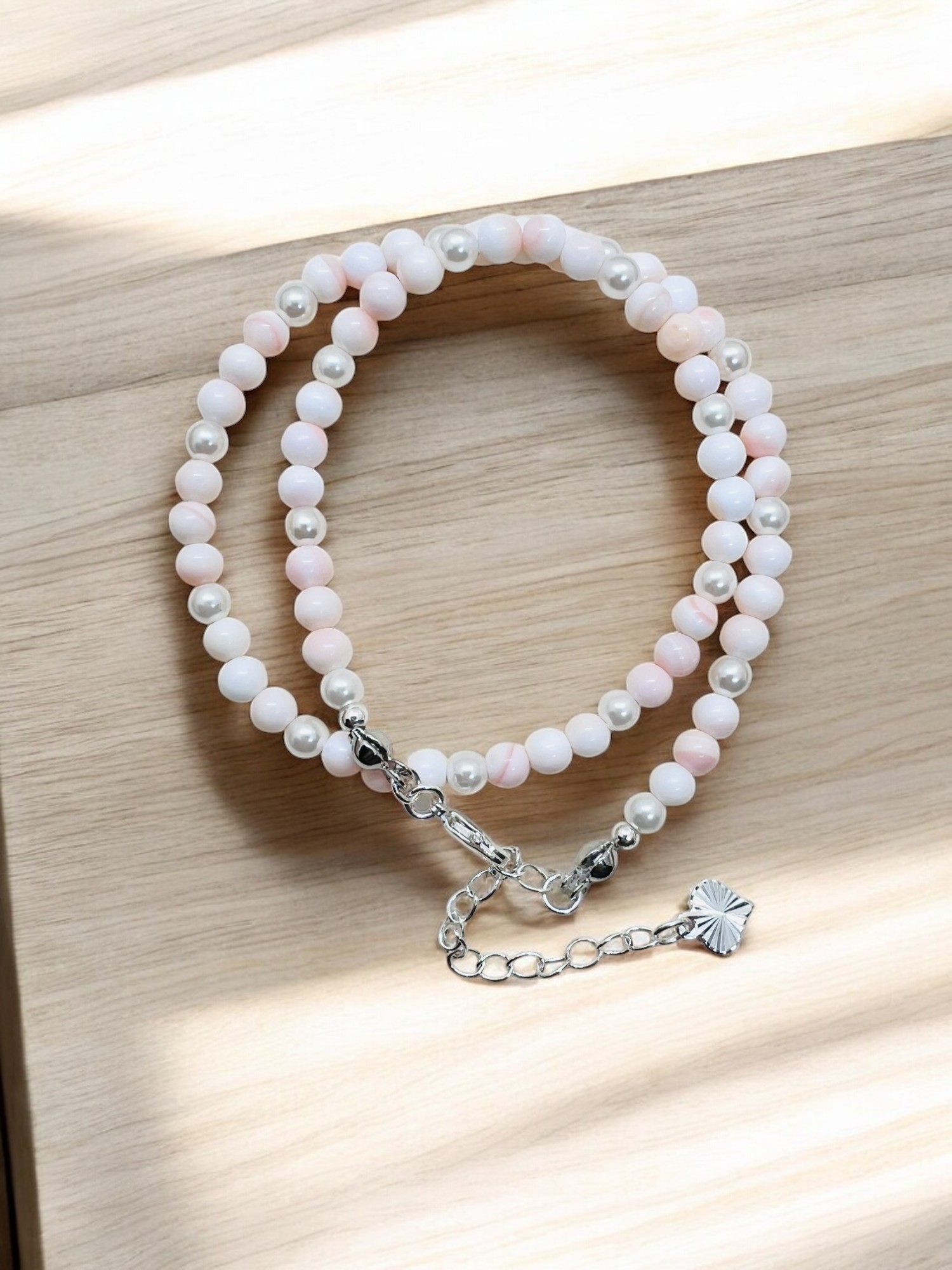 Lustra II – Double Layer Conch & Pearl Bracelet