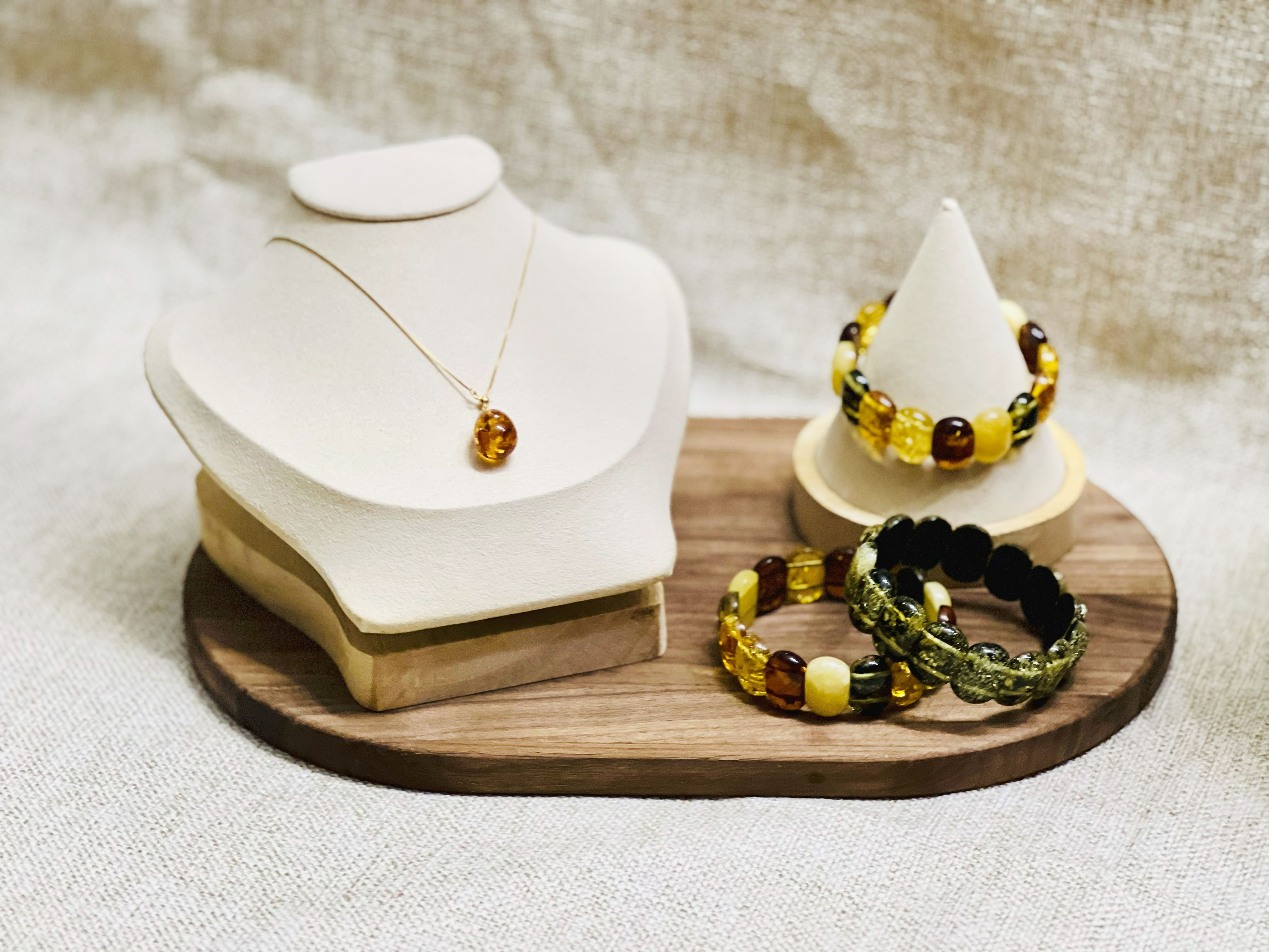 Natural Flower Amber Pendant Necklace – 2.56g | Certified Authentic
