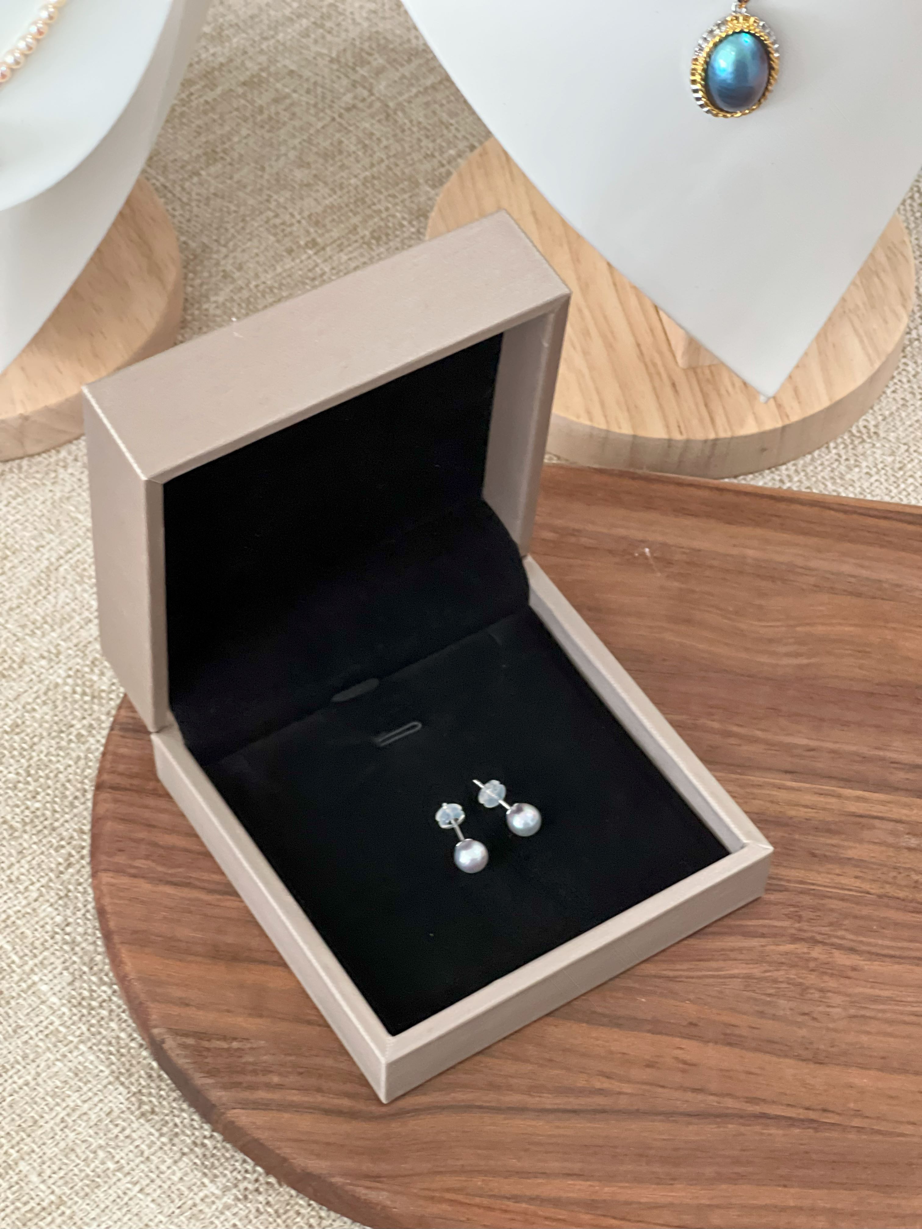 Madama Akoya Pearl 7.3mm Silvery Earrings – 0.96g | Certified Authentic