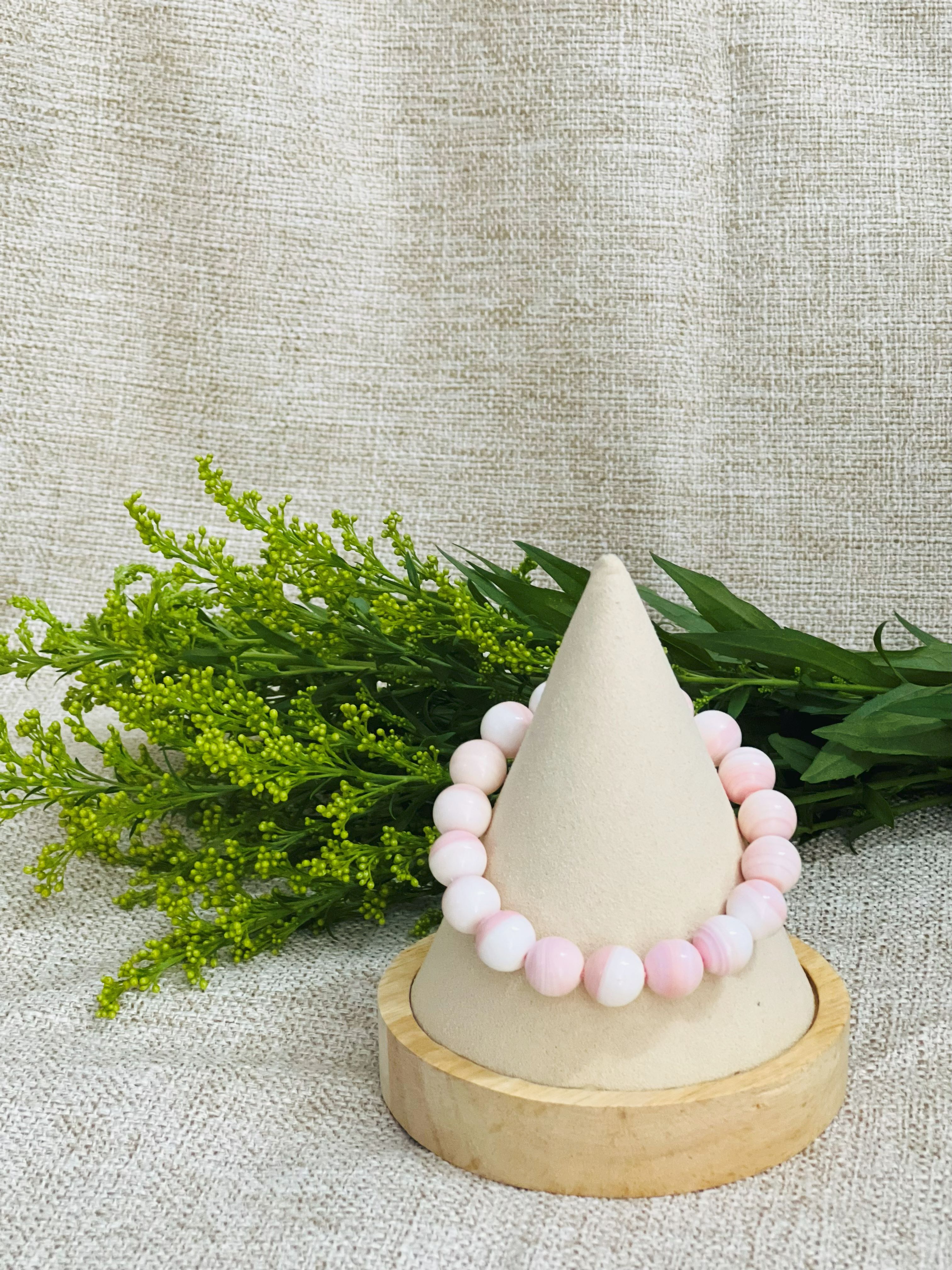 Tide Echo - Single Round 7mm to 10mm Blush Vein Bracelet