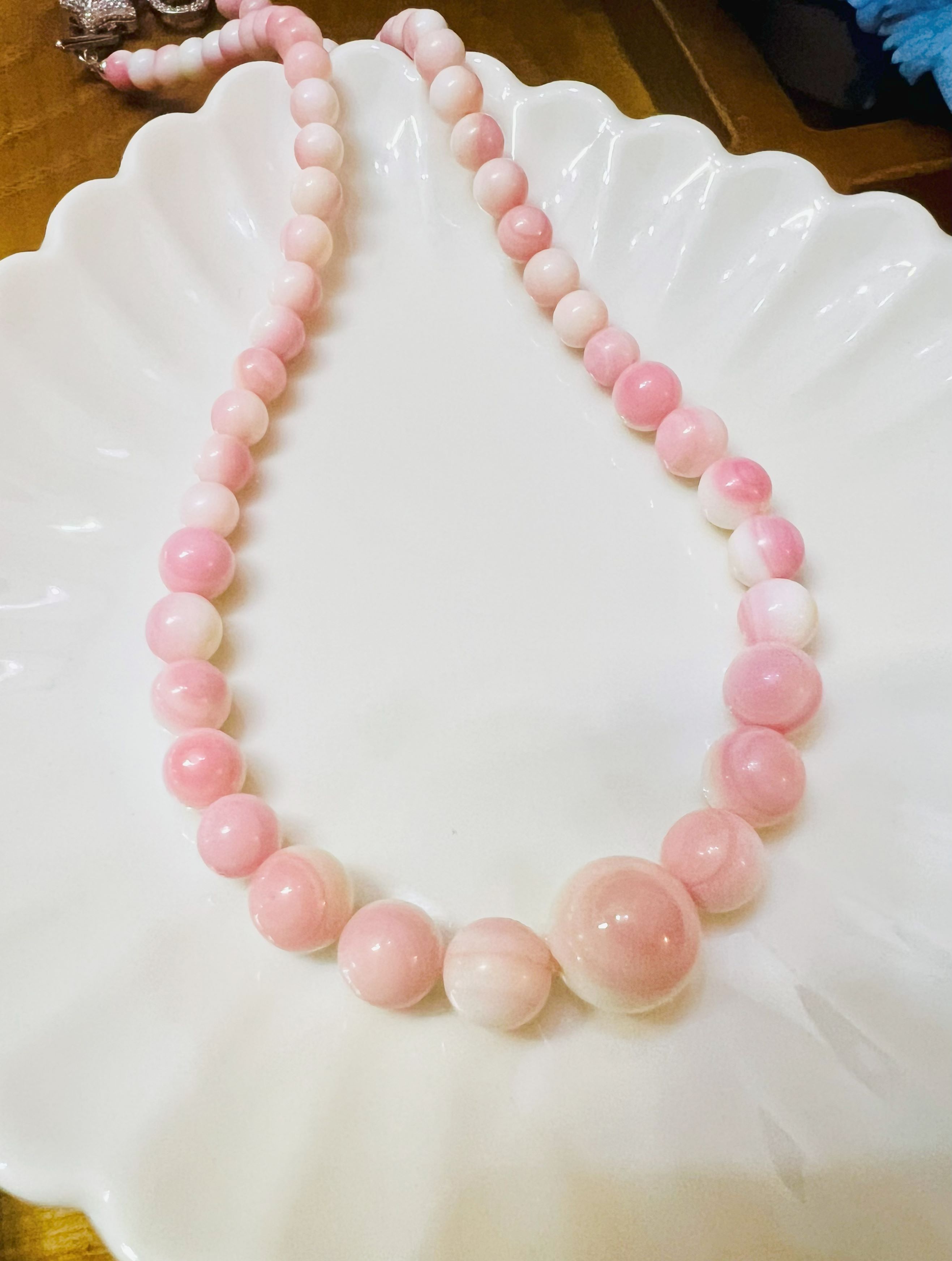 Pink Tide – Organic Queen Conch Statement Bead Necklace