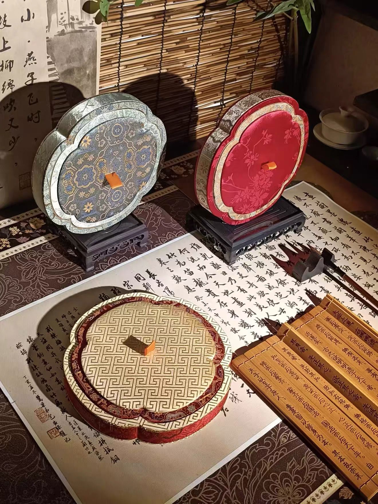 Imperial Thirteen: Queen Conch Mahjong Ring Collector Set