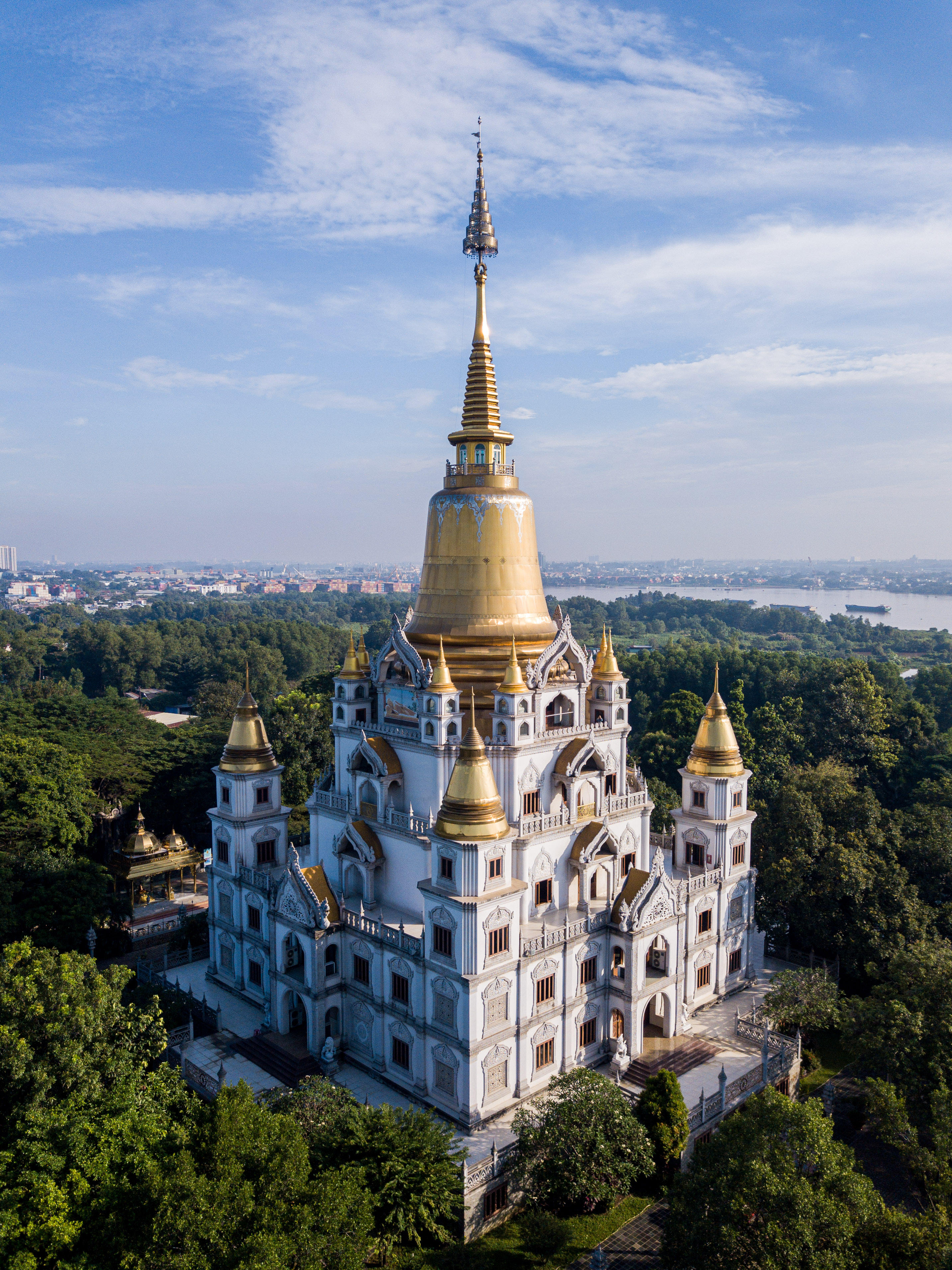 Buu Long Pagoda