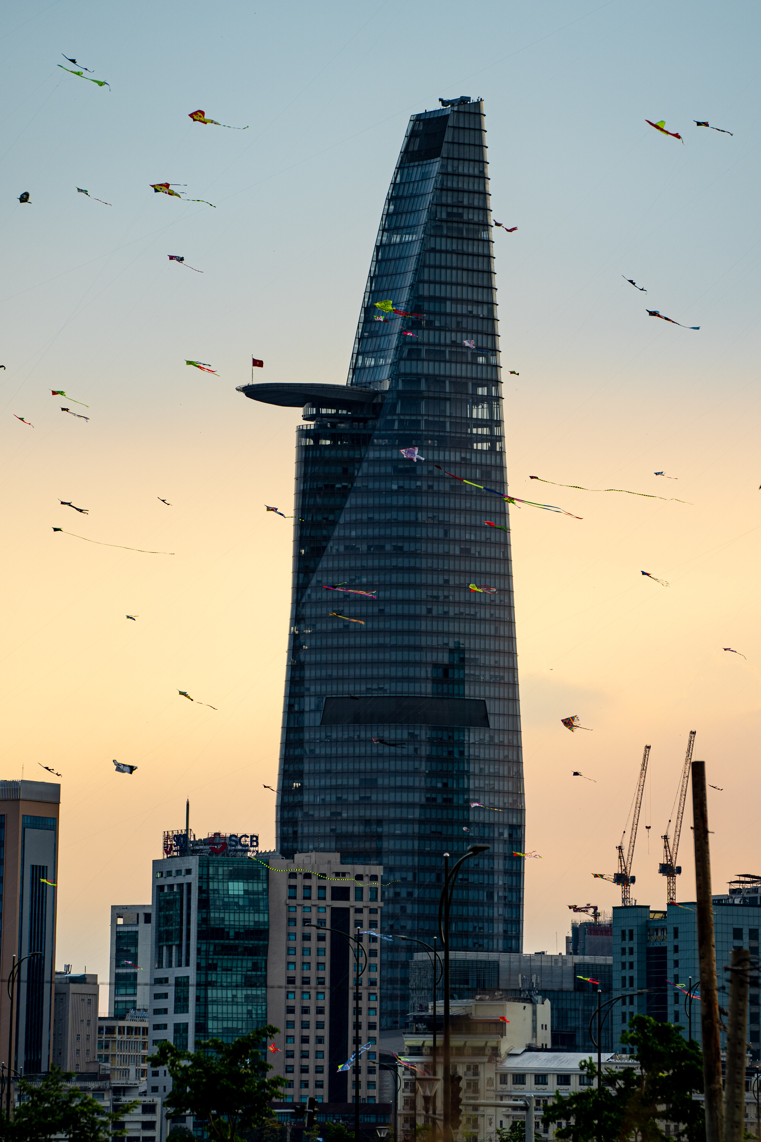 Bitexco Kites