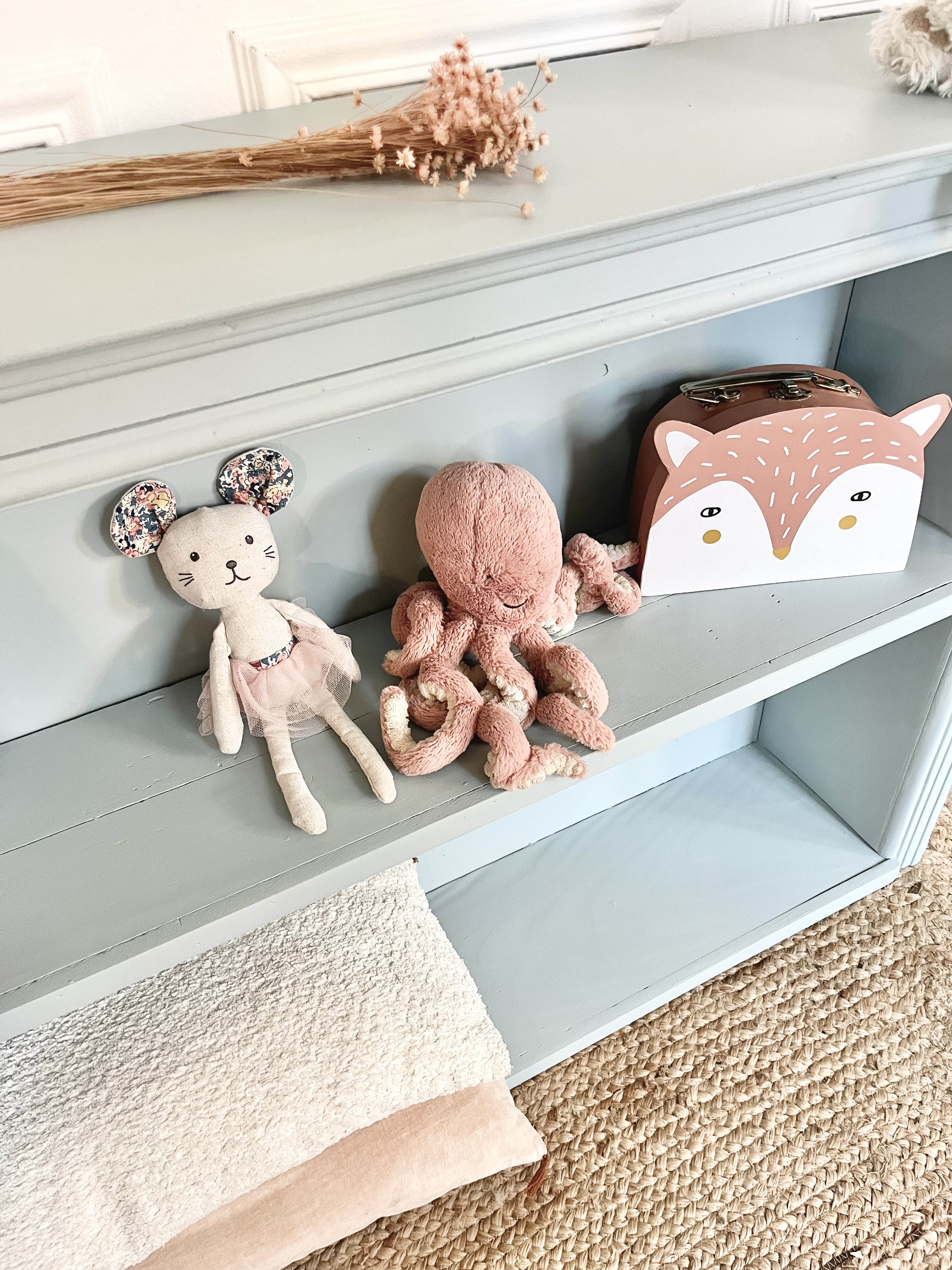 Bibliothèque basse ancienne 