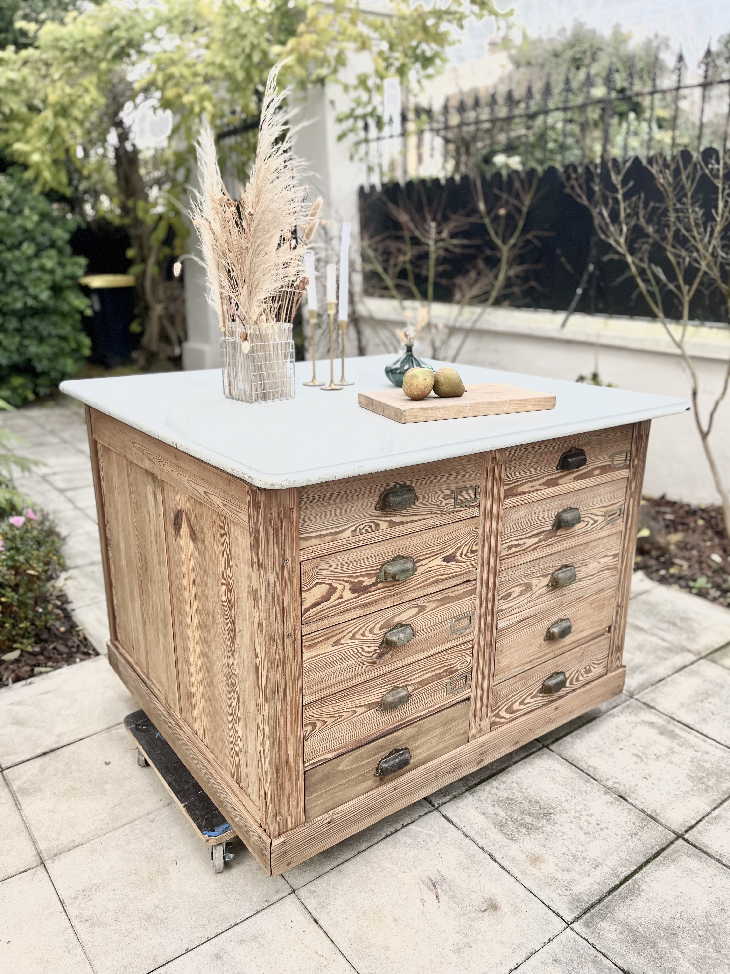 Îlot central / Présentoir  