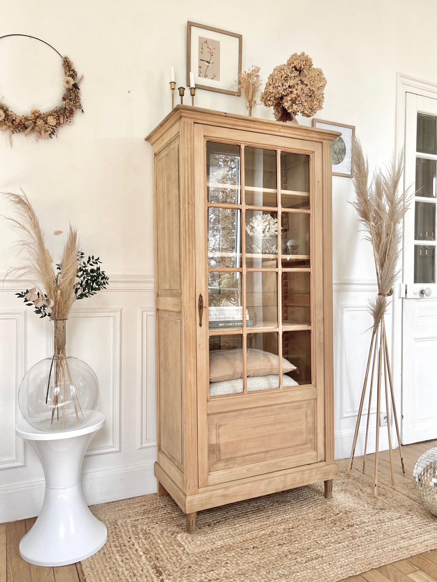 Vitrine parisienne ancienne