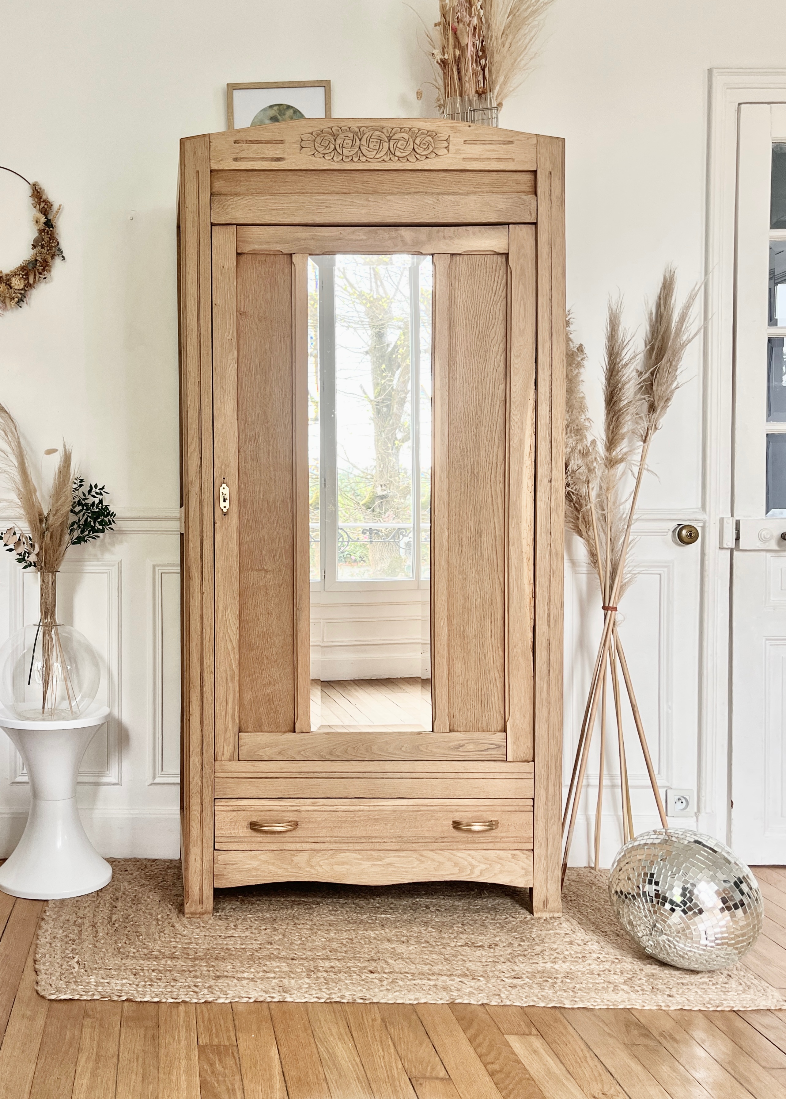 Armoire bonnetière en chêne