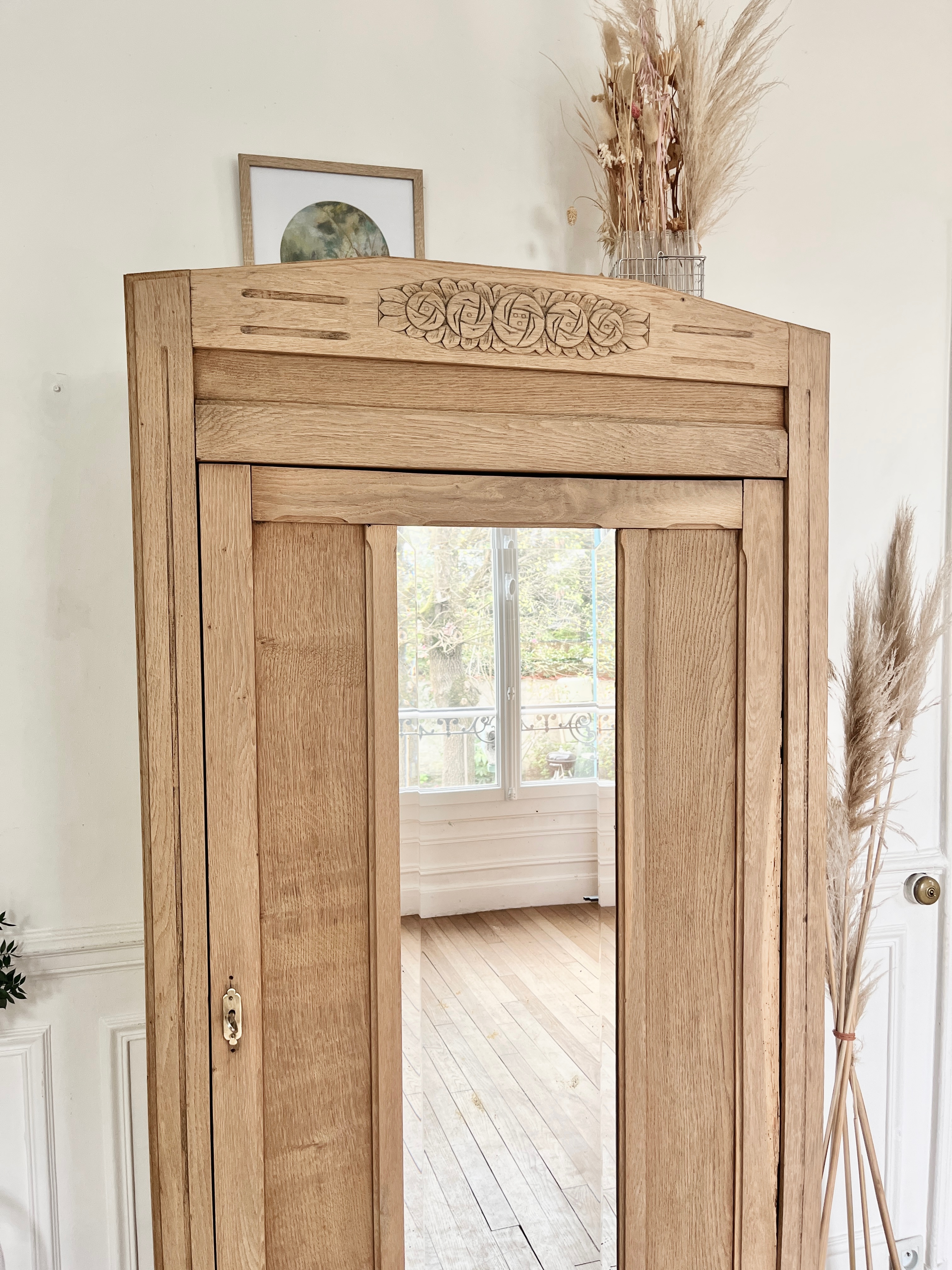 Armoire bonnetière en chêne 