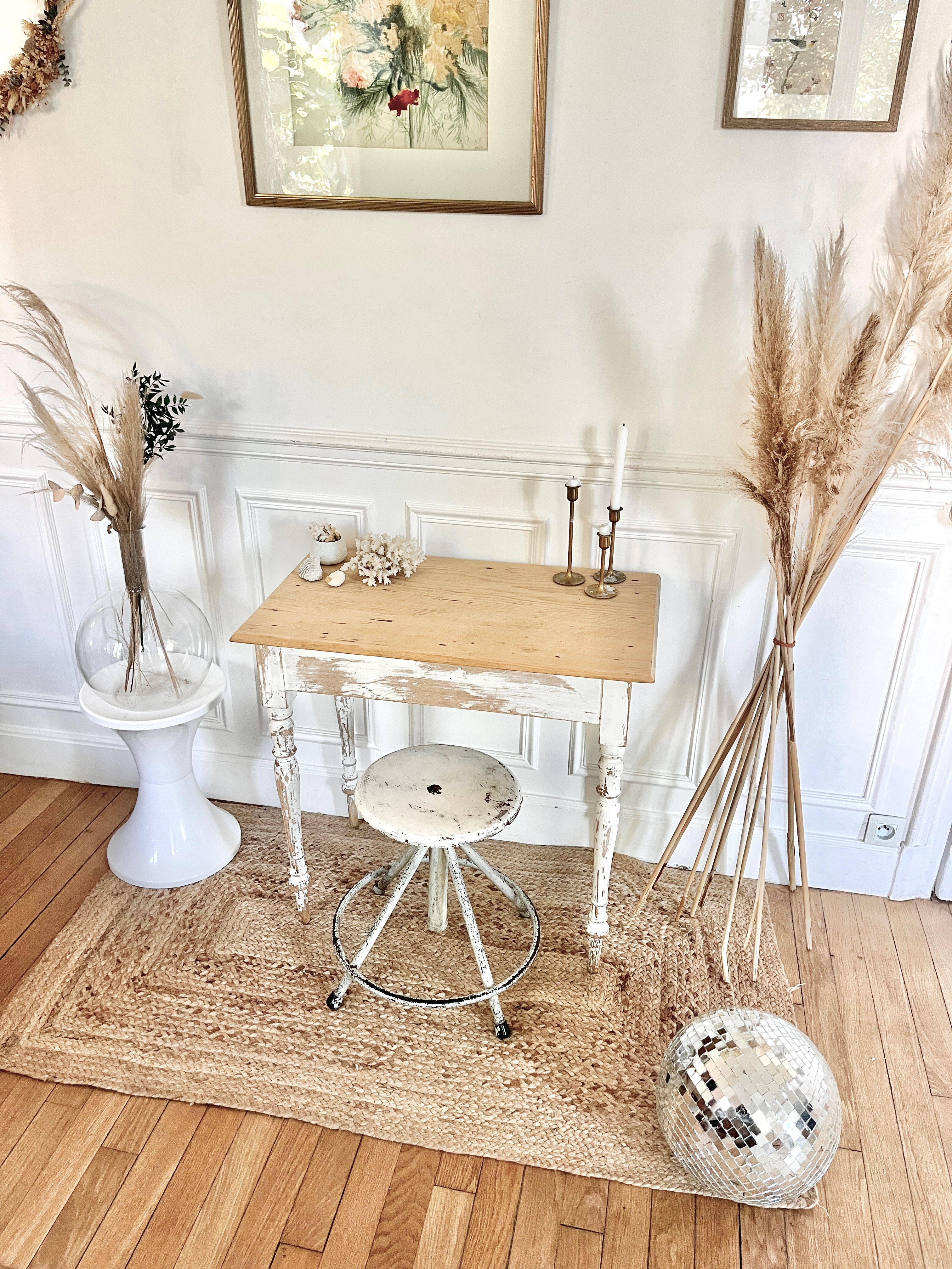 Table / Bureau patine antienne blanche 