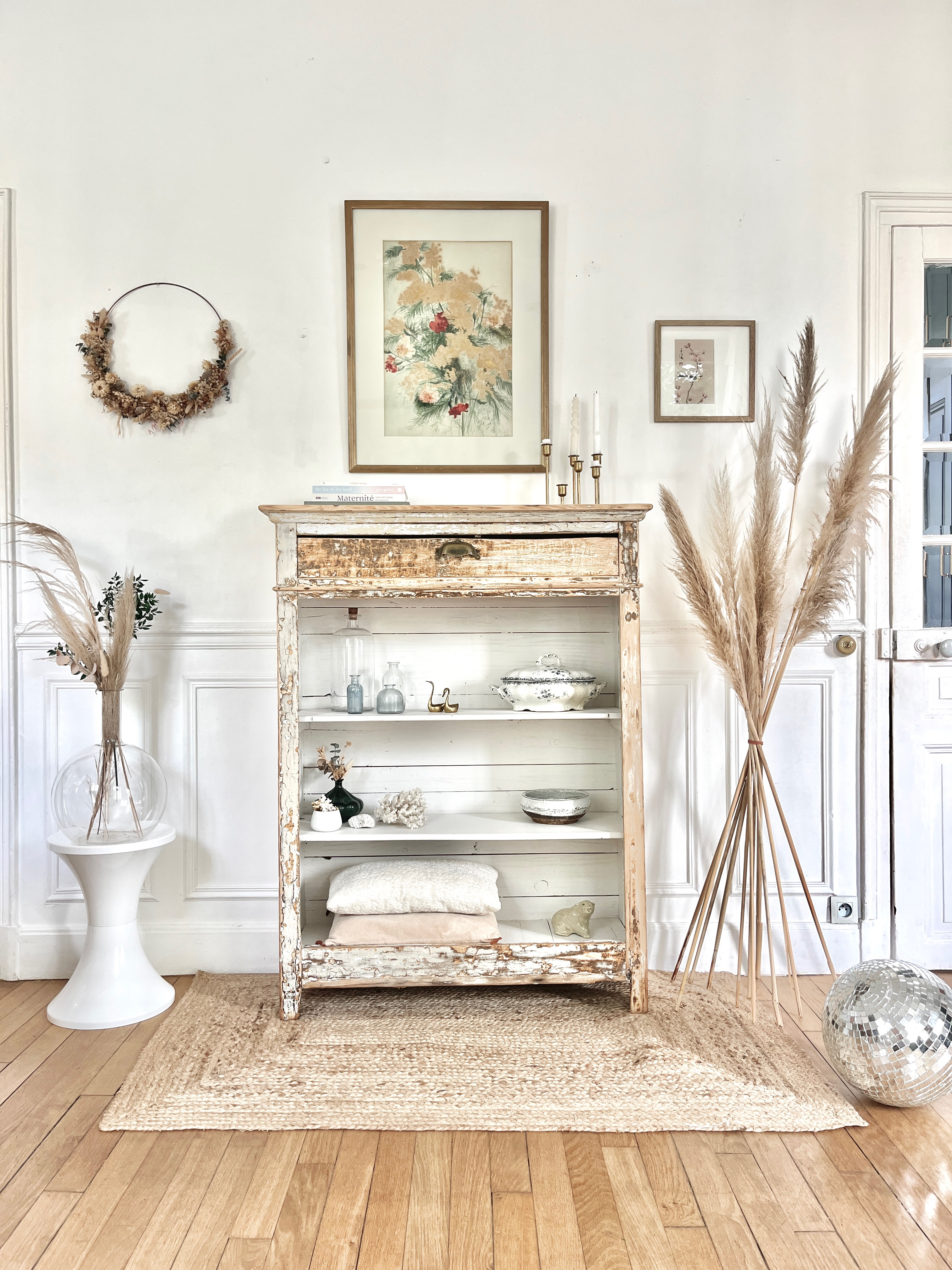 Buffet ancien patiné