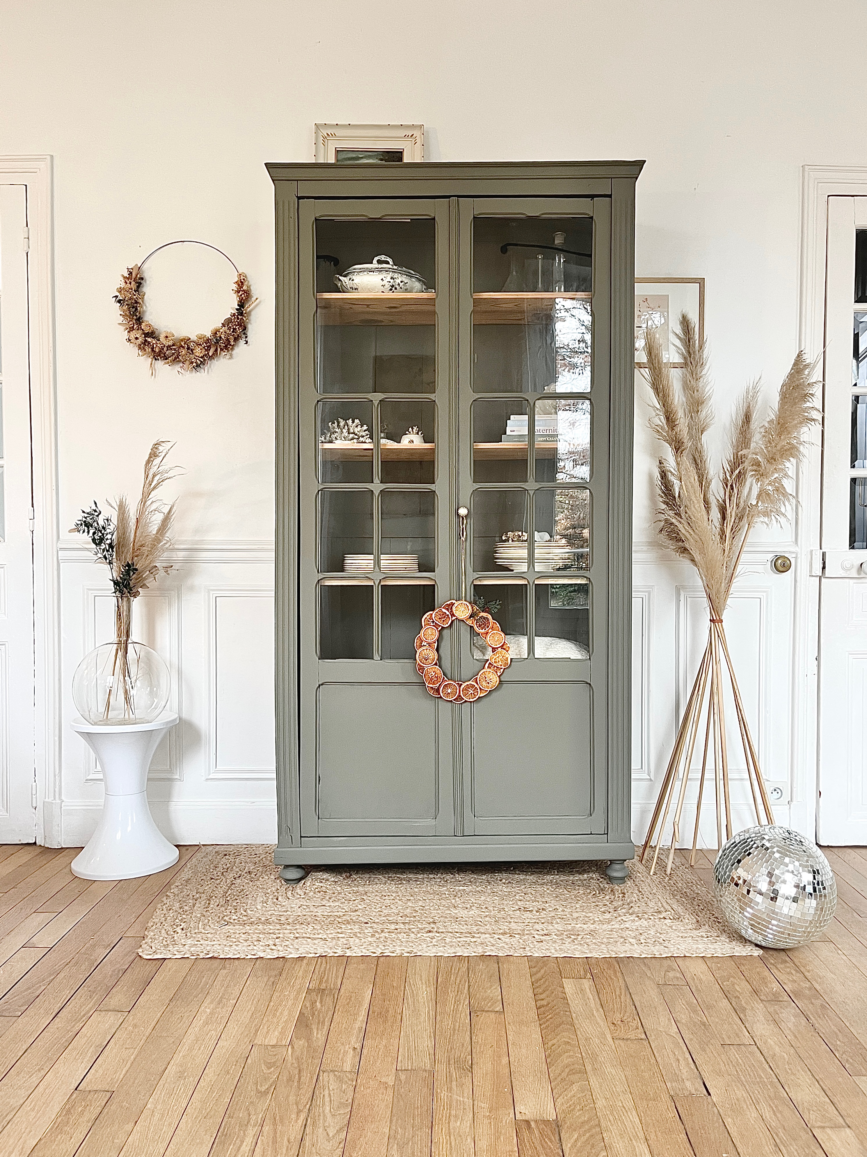 Armoire parisienne vitrée 