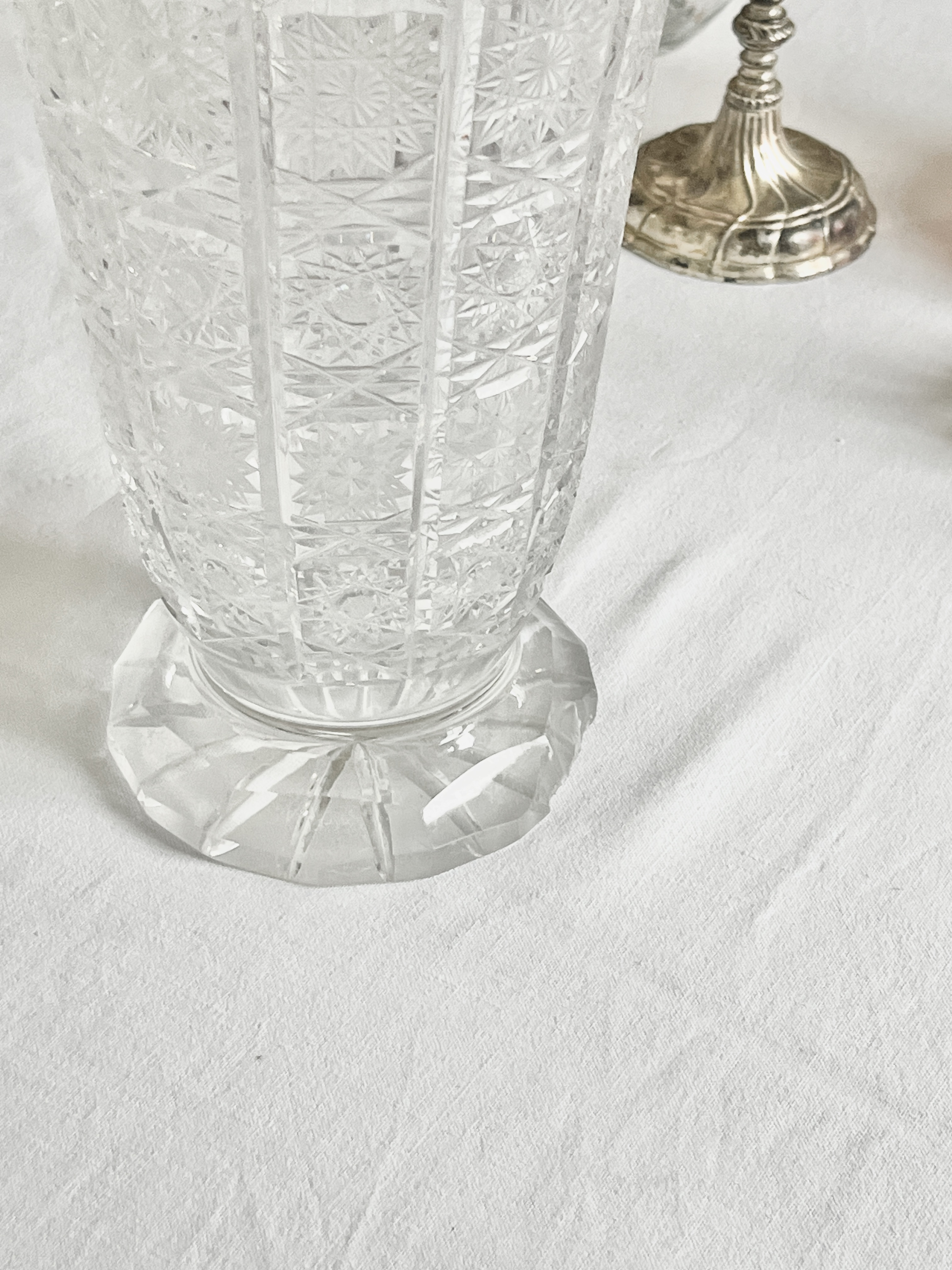 Vase en cristal gravé