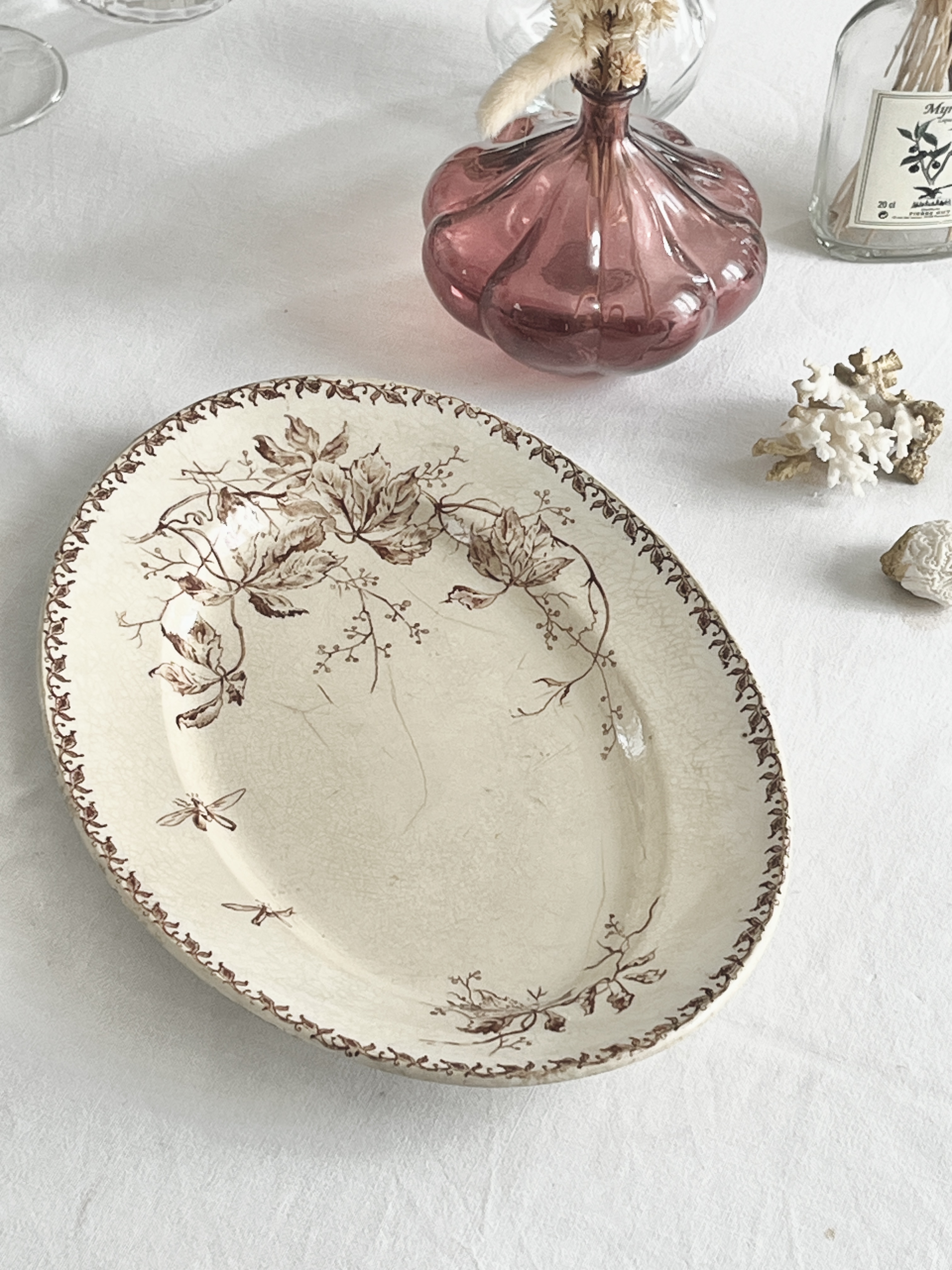 Plat ovale en Terre de fer  florale