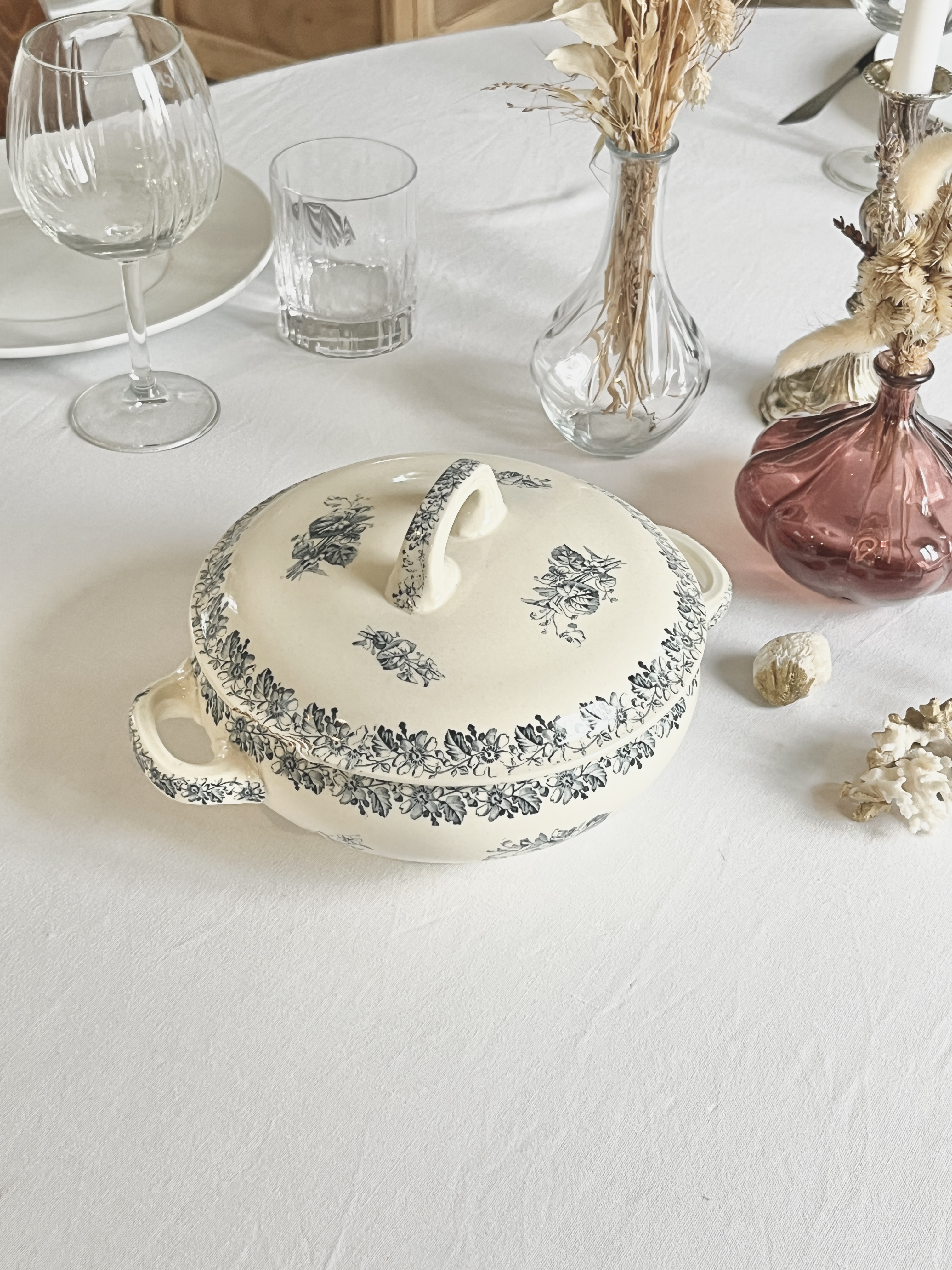 Soupière en Terre de fer vintage